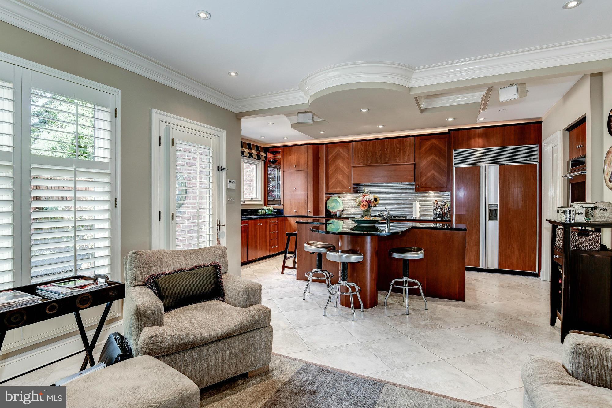 HISTORIC DISTRICT - Residential