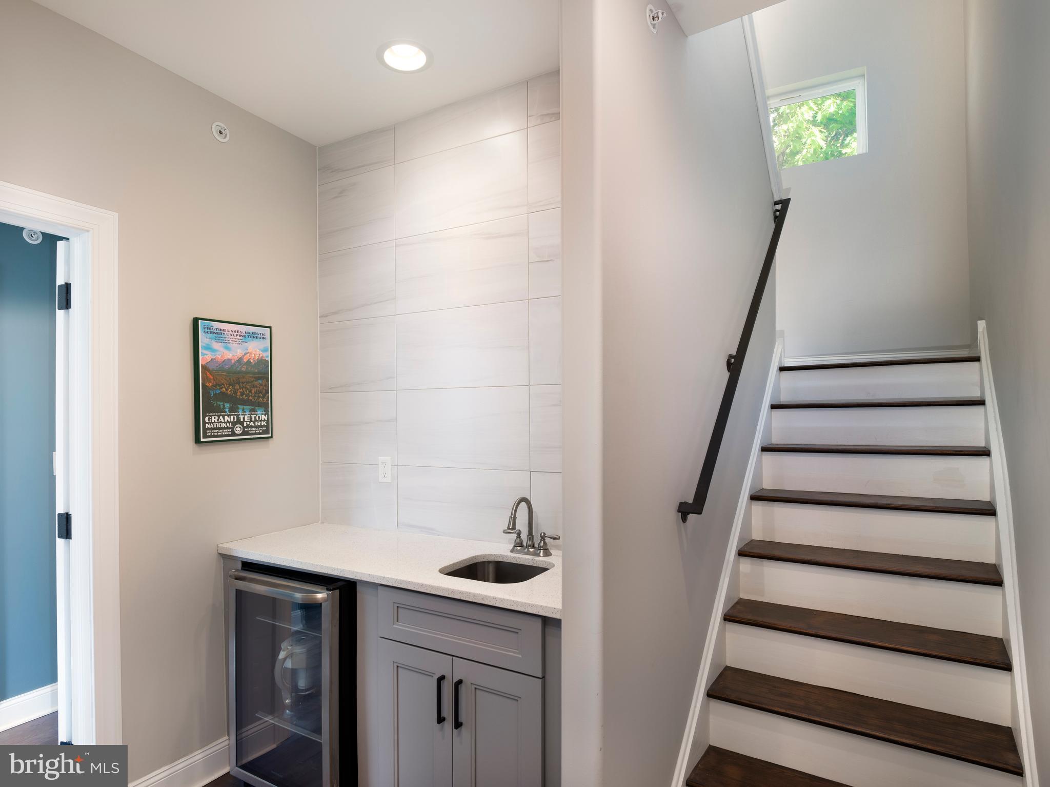 ROXBOROUGH - Residential