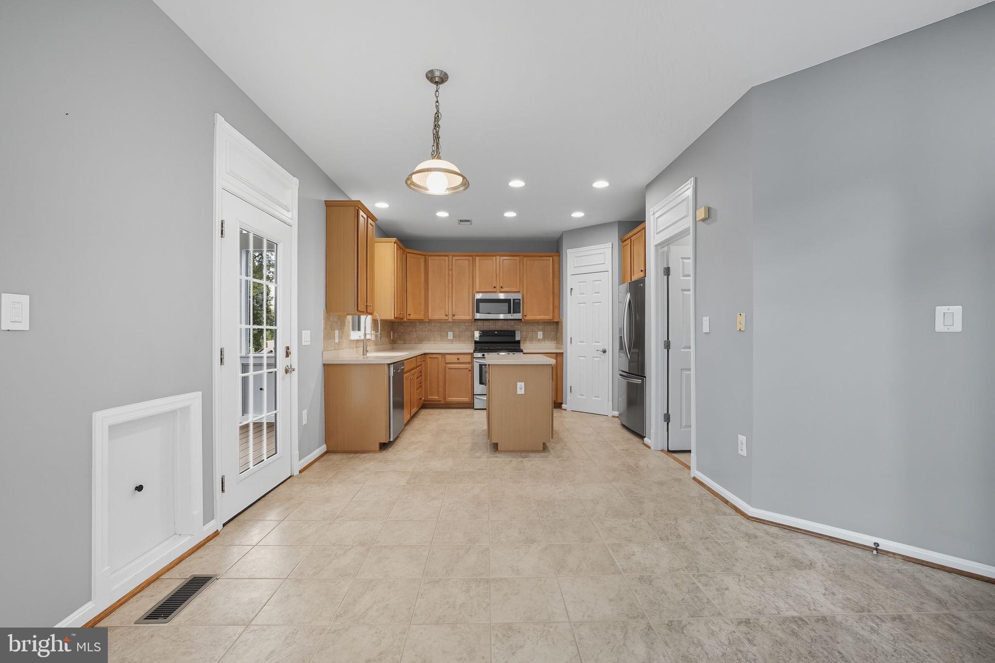 LINTON CREST - Residential