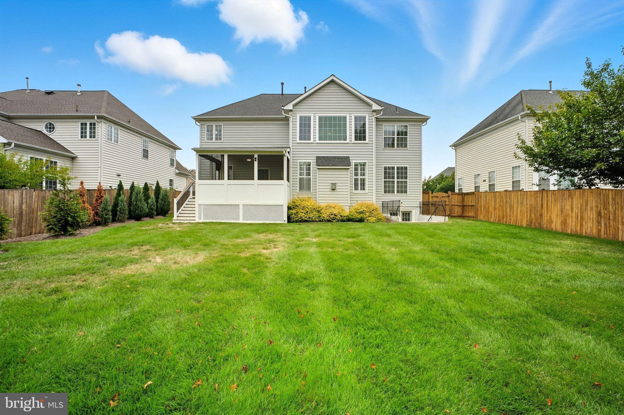 LINTON CREST - Residential