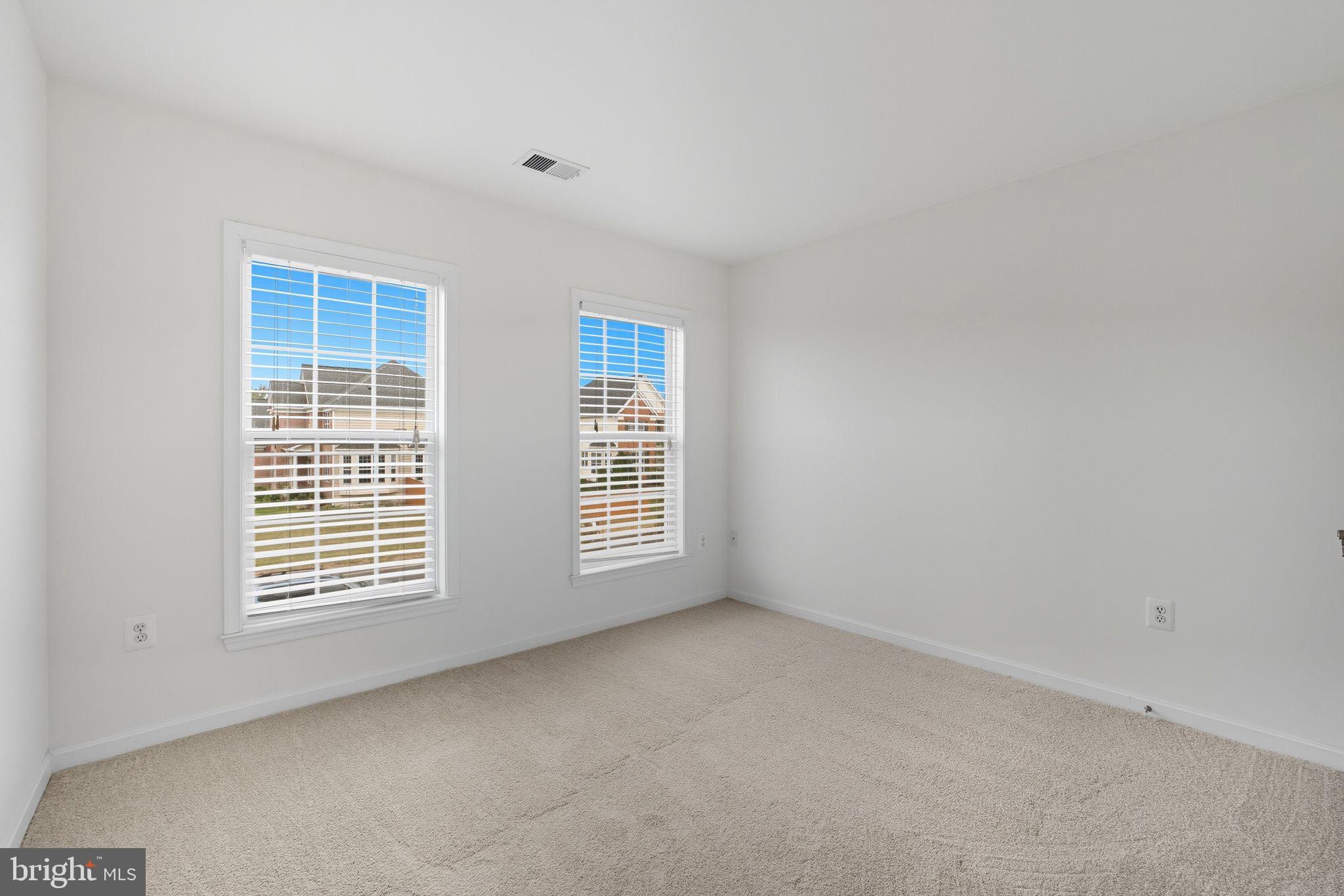 LINTON CREST - Residential