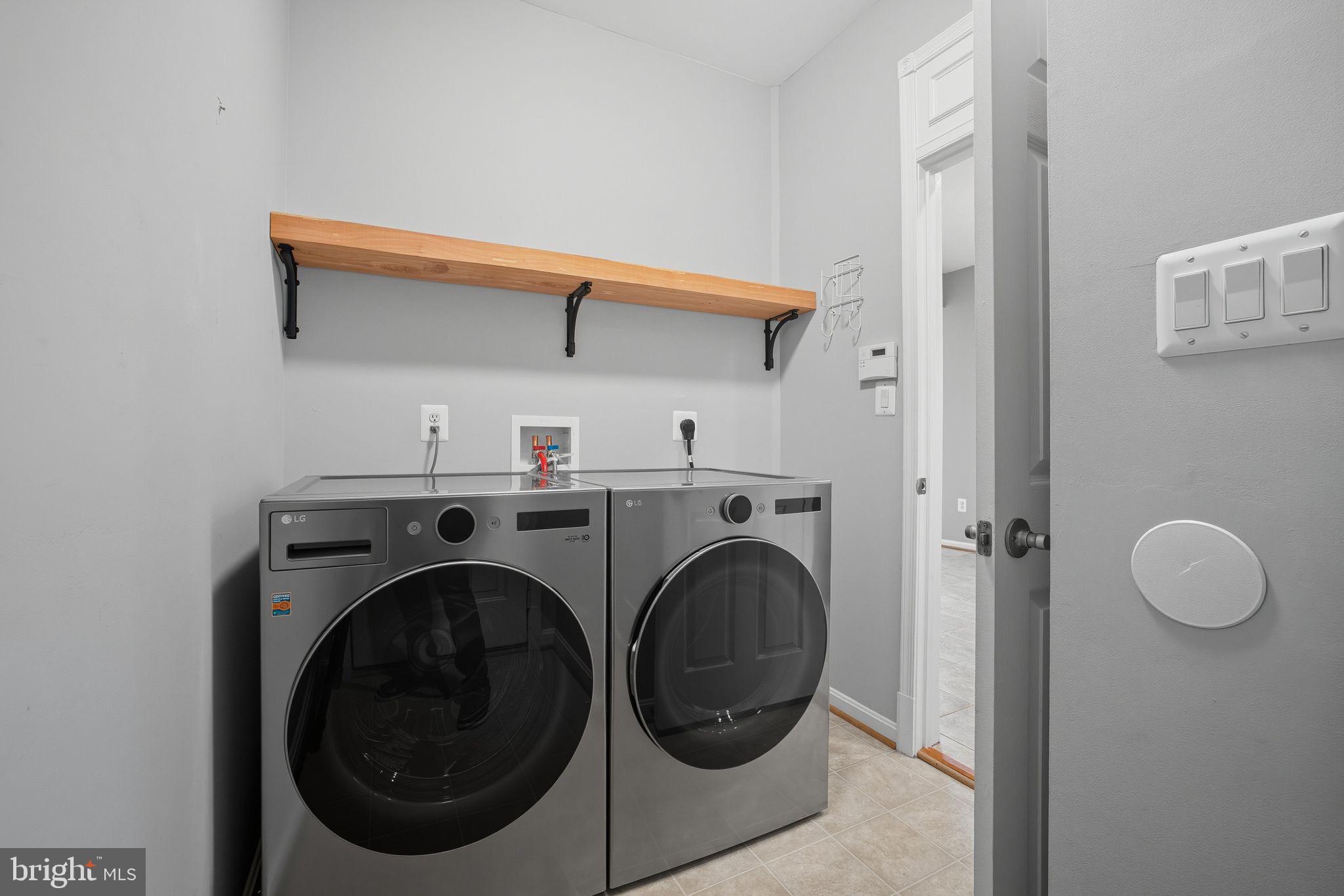 LINTON CREST - Residential