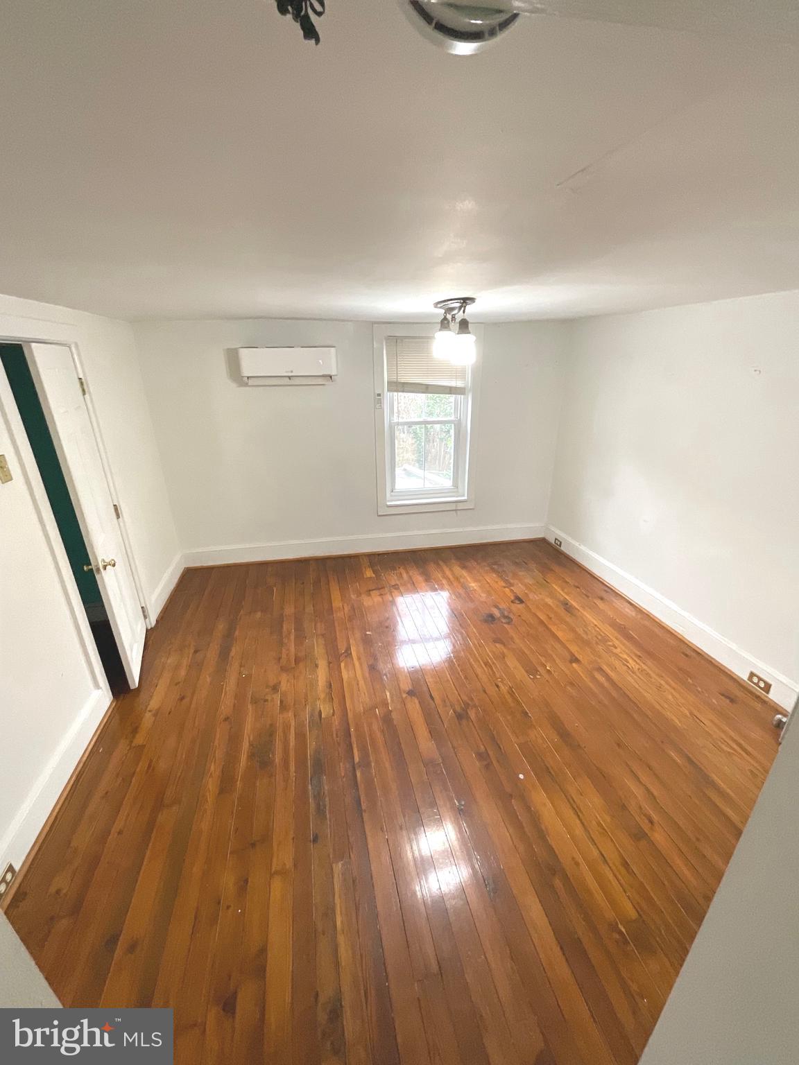 MANAYUNK - Residential Lease