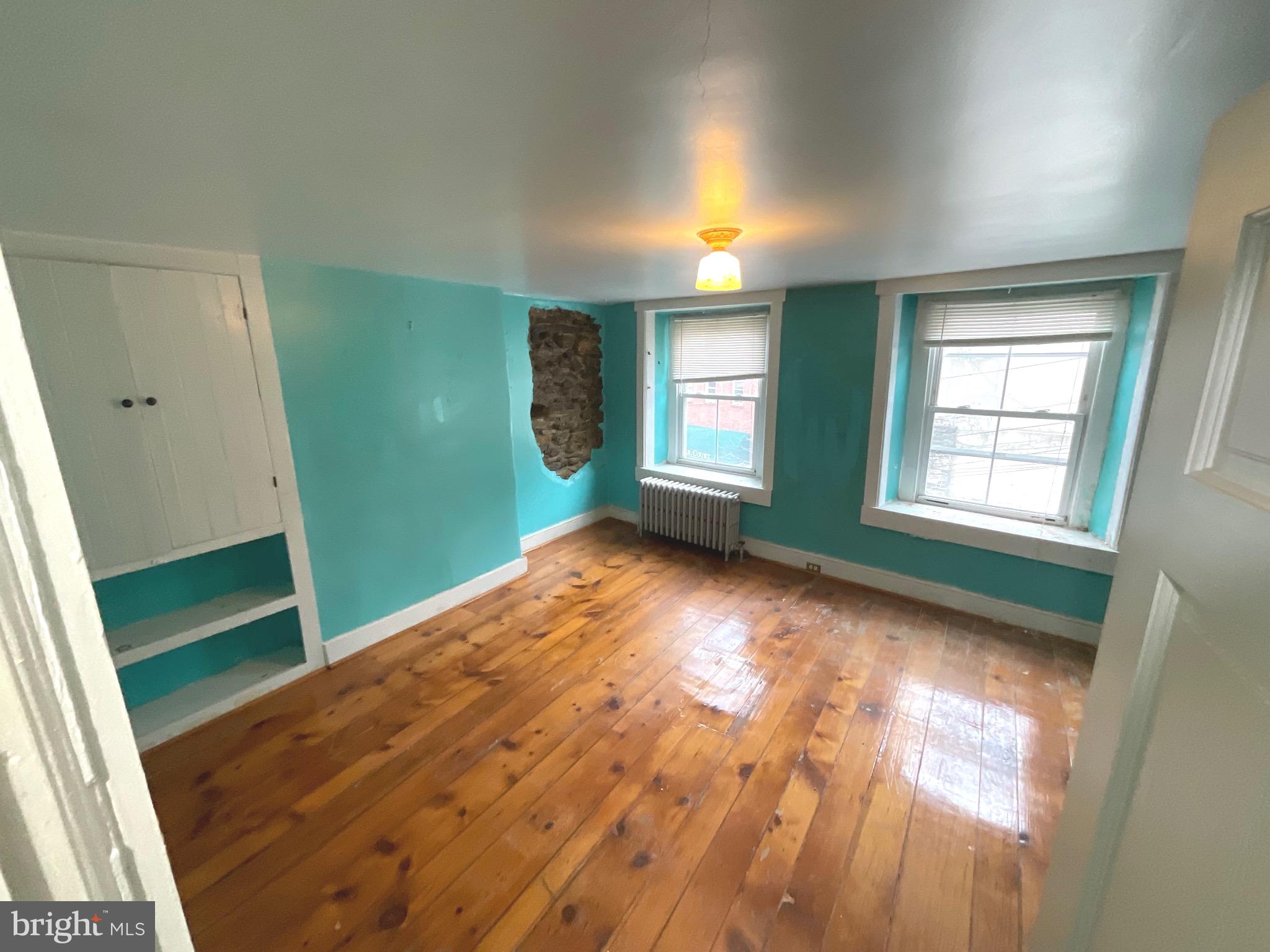 MANAYUNK - Residential Lease
