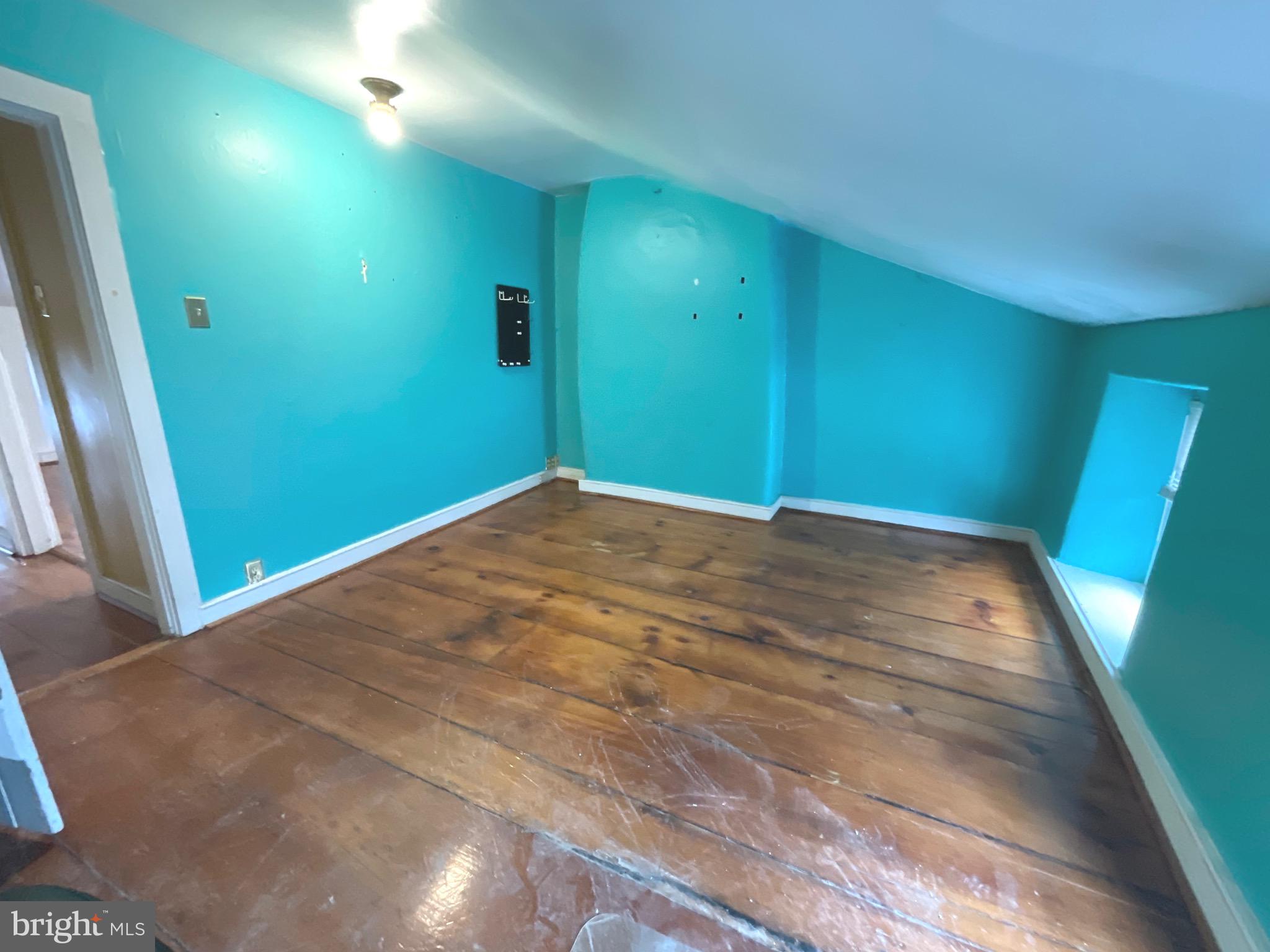 MANAYUNK - Residential Lease