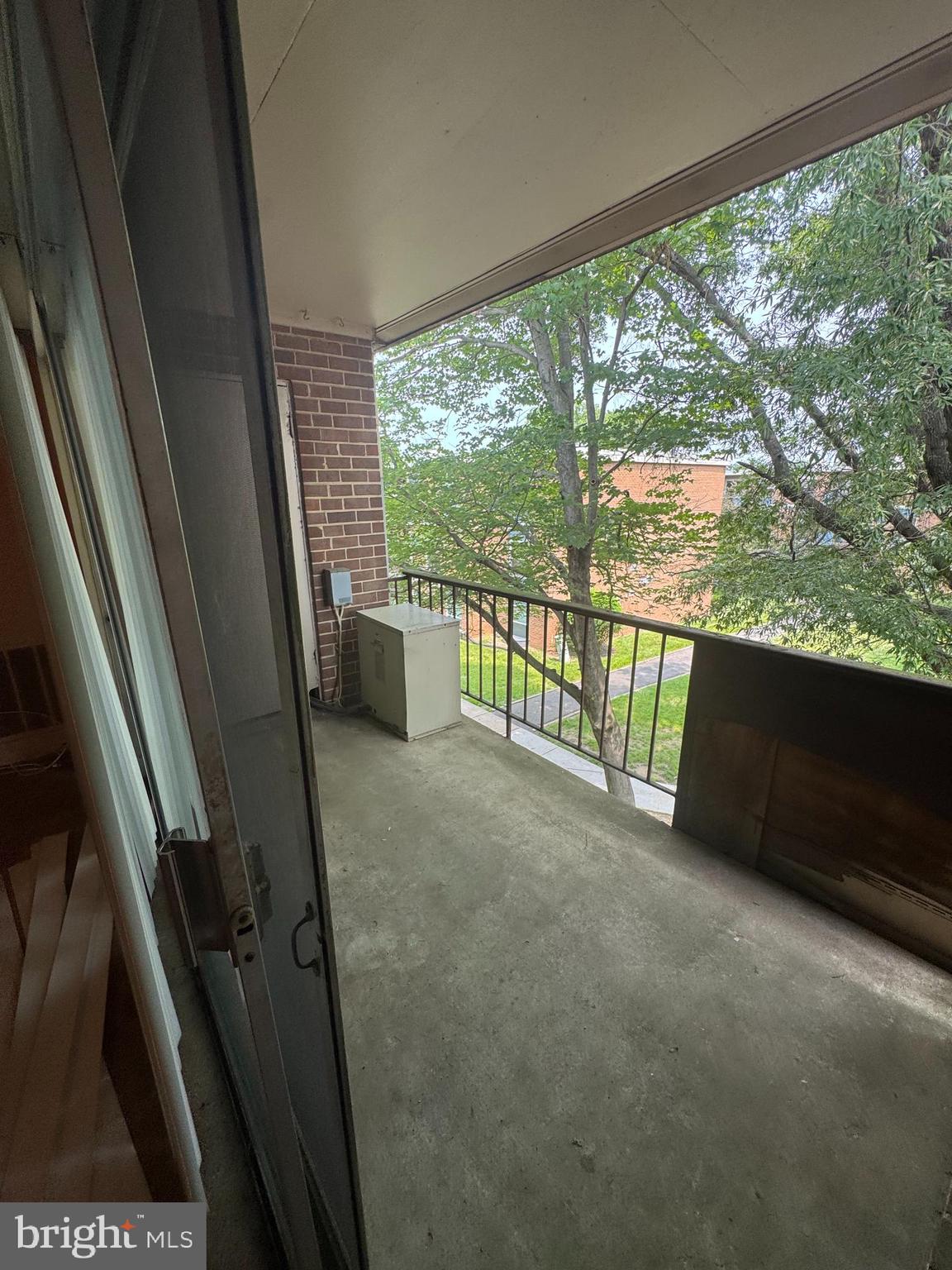 MARLOW TOWERS - Residential