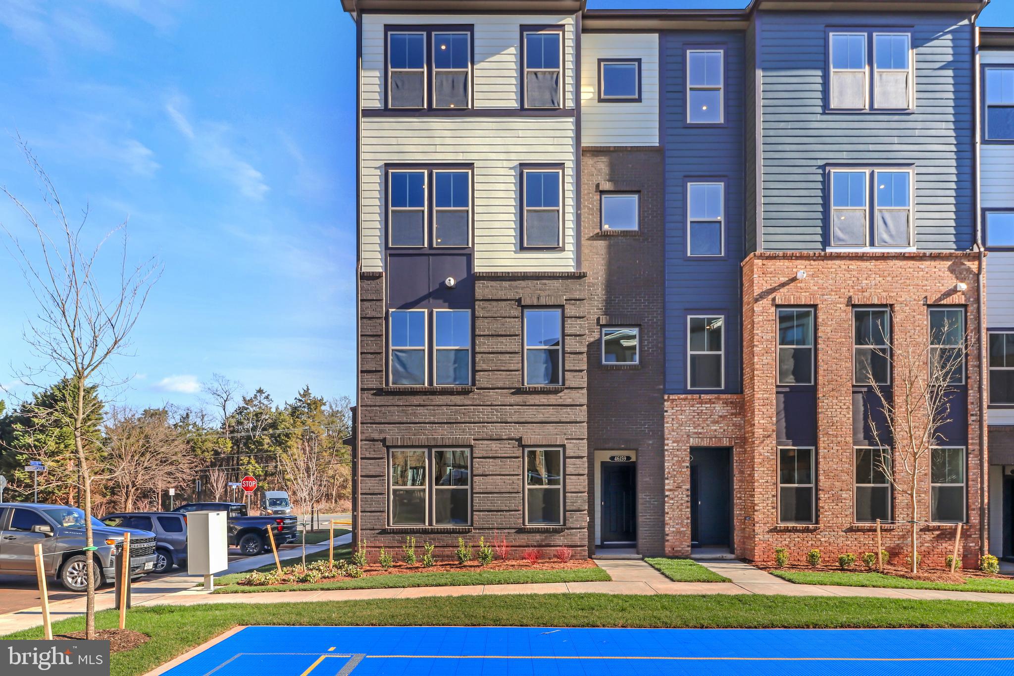 46157 WOODPECKER SQUARE