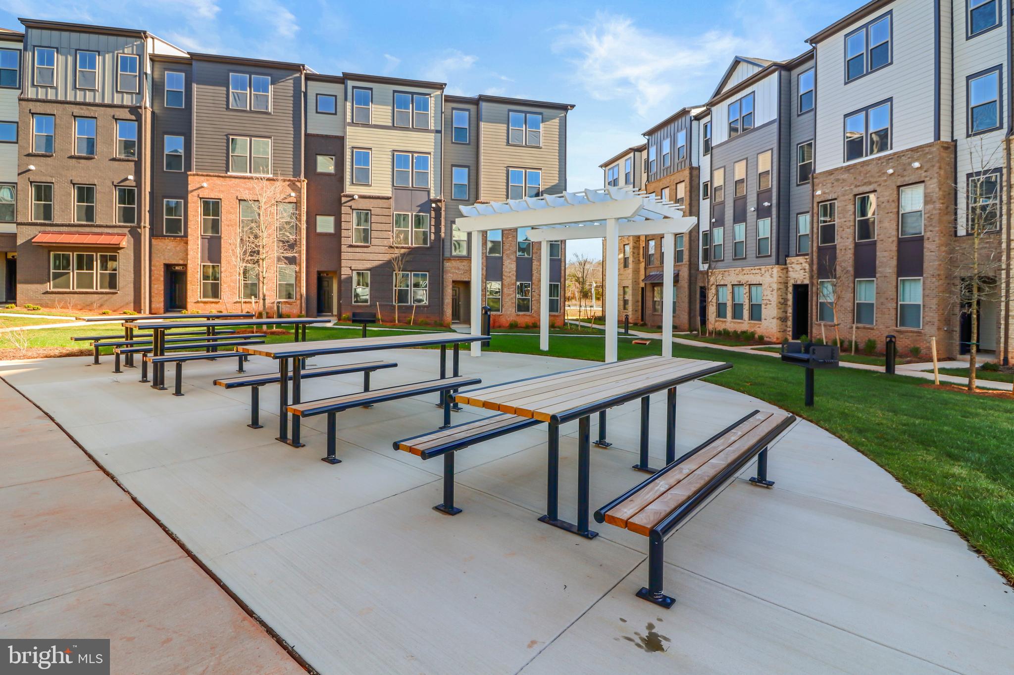 REGAL CHASE - Residential Lease