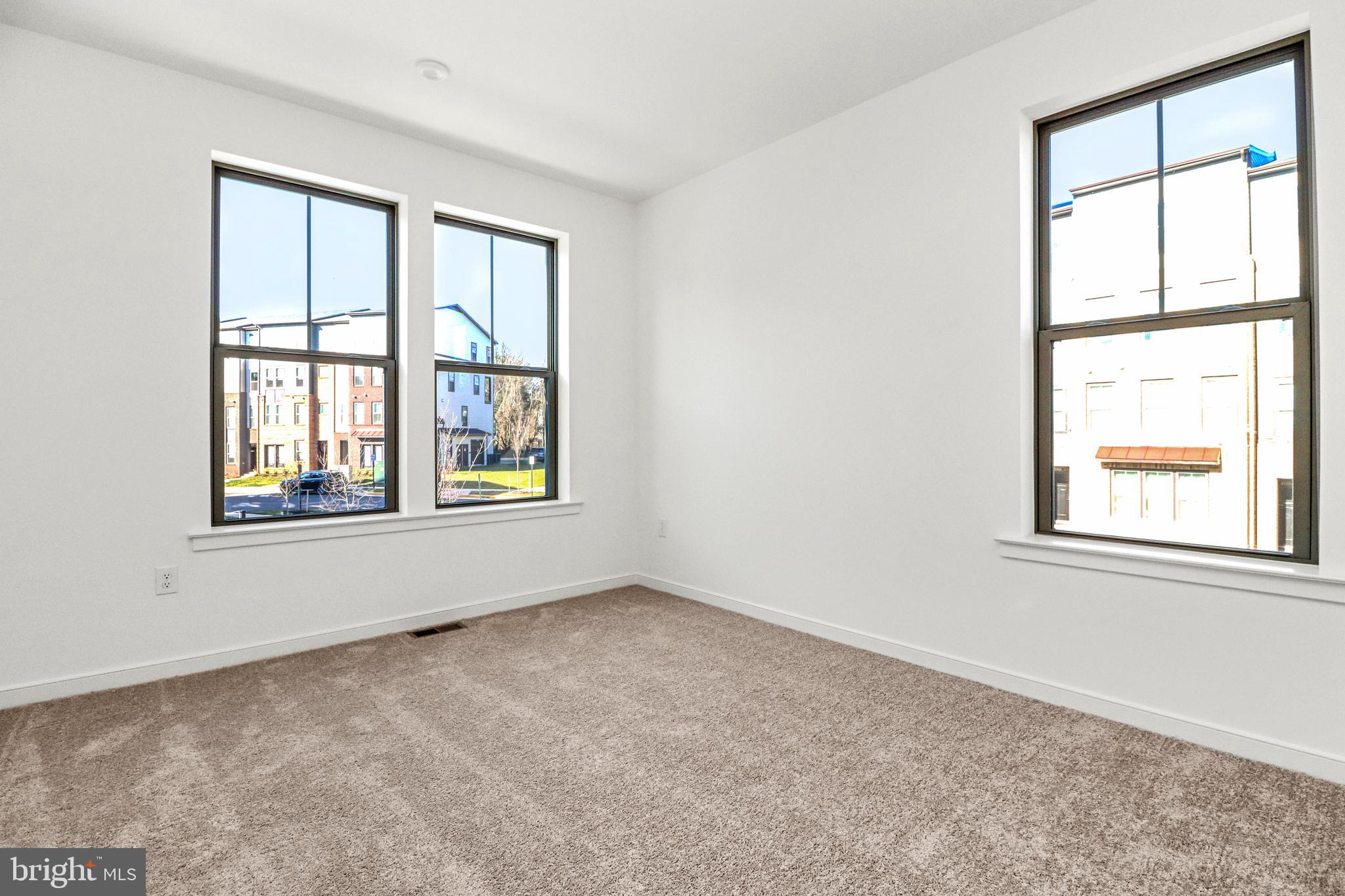 REGAL CHASE - Residential Lease