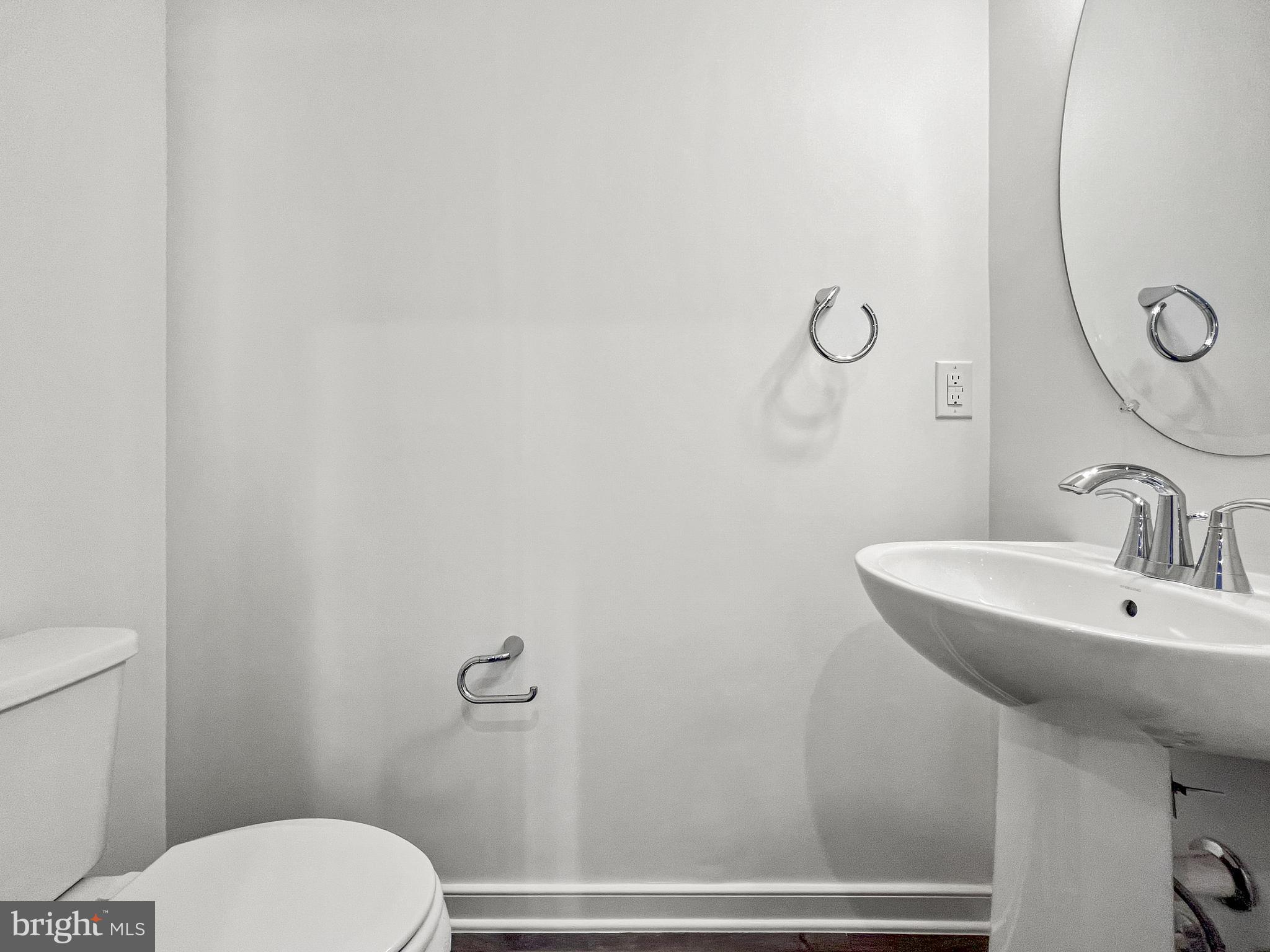 REGAL CHASE - Residential Lease