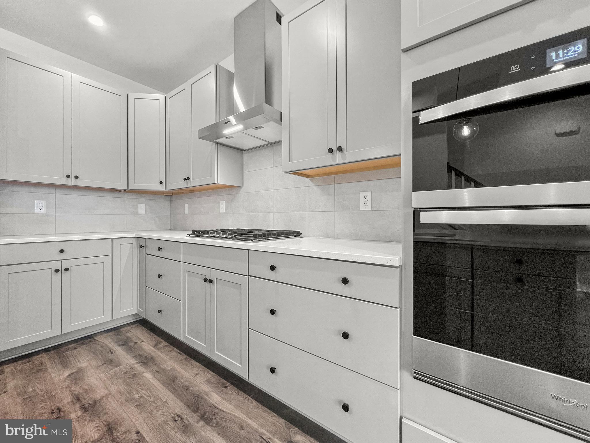 46157 WOODPECKER SQUARE