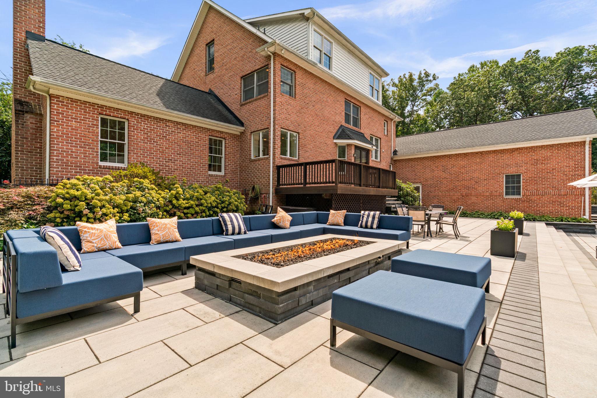 11622 PRINCESS LANE