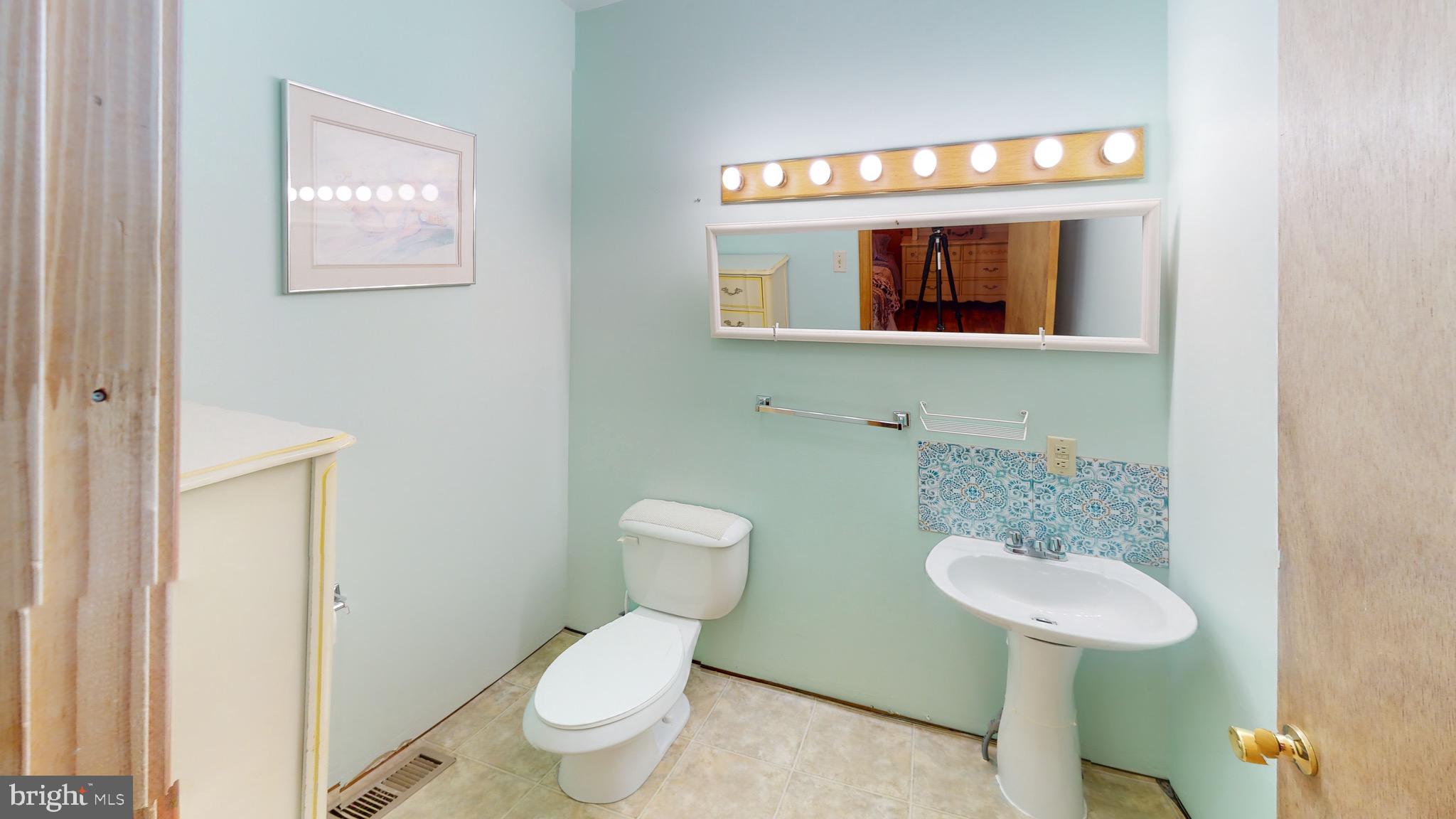 HICKORY WOODS - Residential