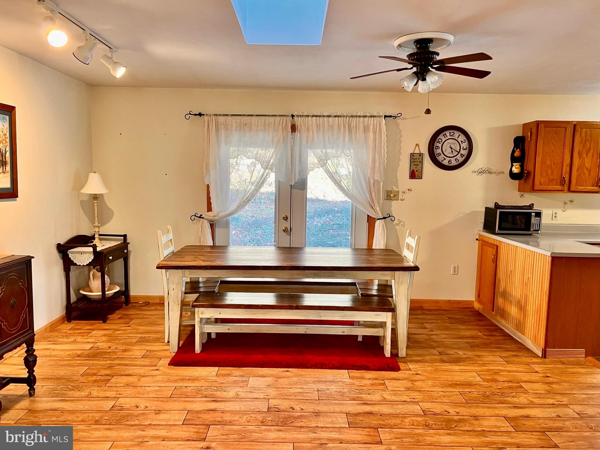 HICKORY WOODS - Residential