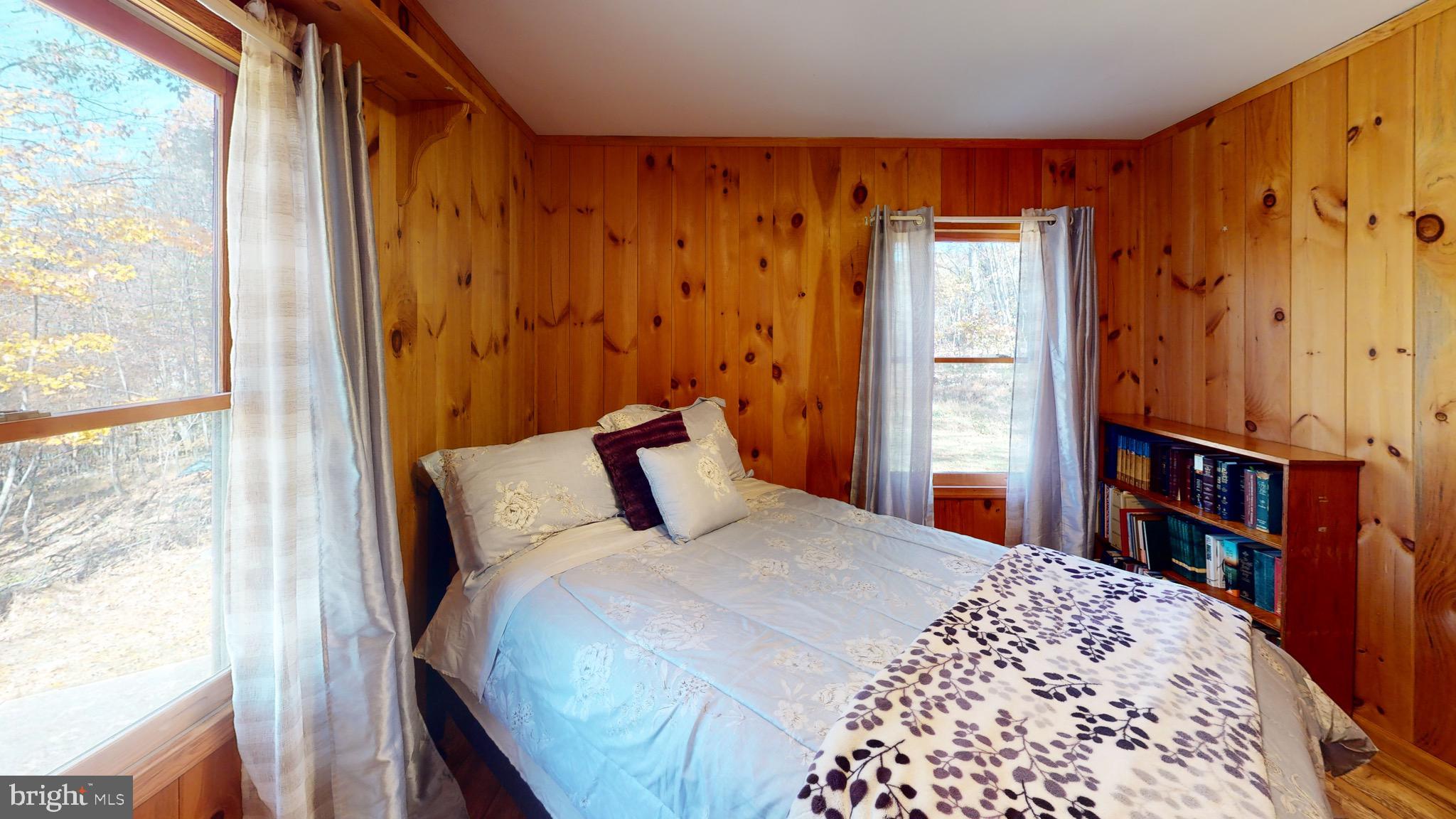 HICKORY WOODS - Residential