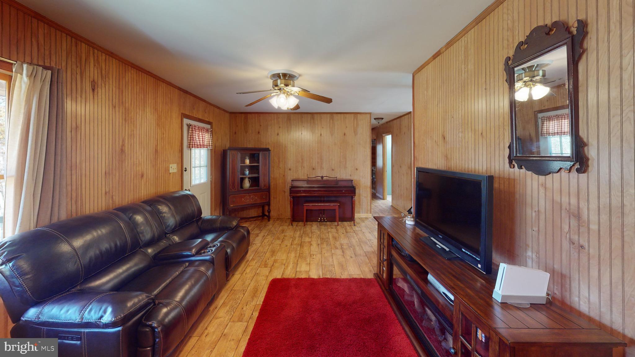 HICKORY WOODS - Residential