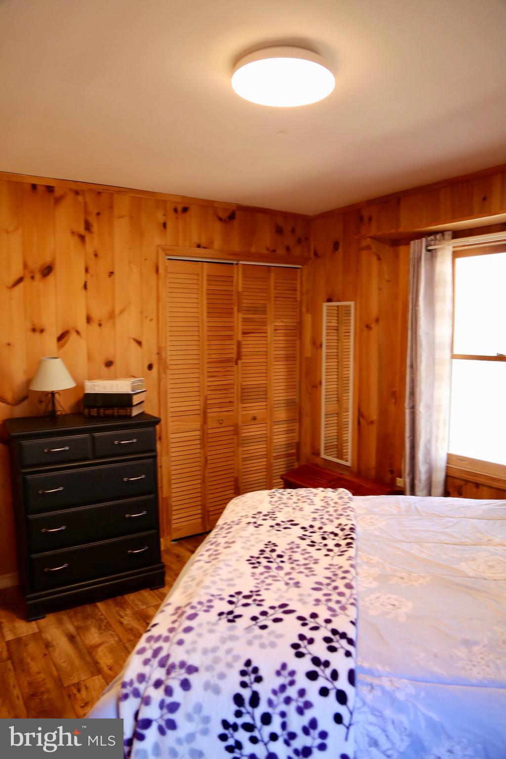 HICKORY WOODS - Residential