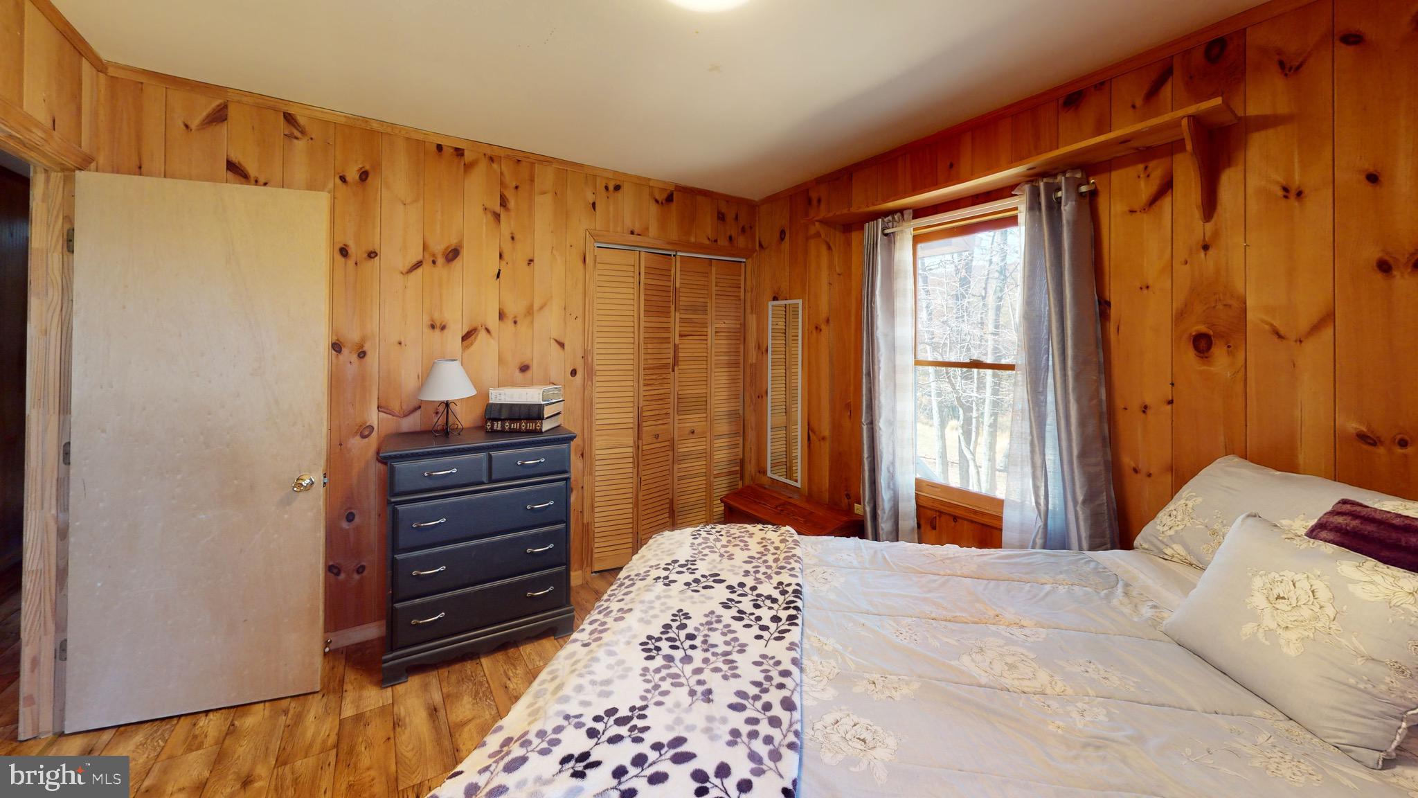 HICKORY WOODS - Residential