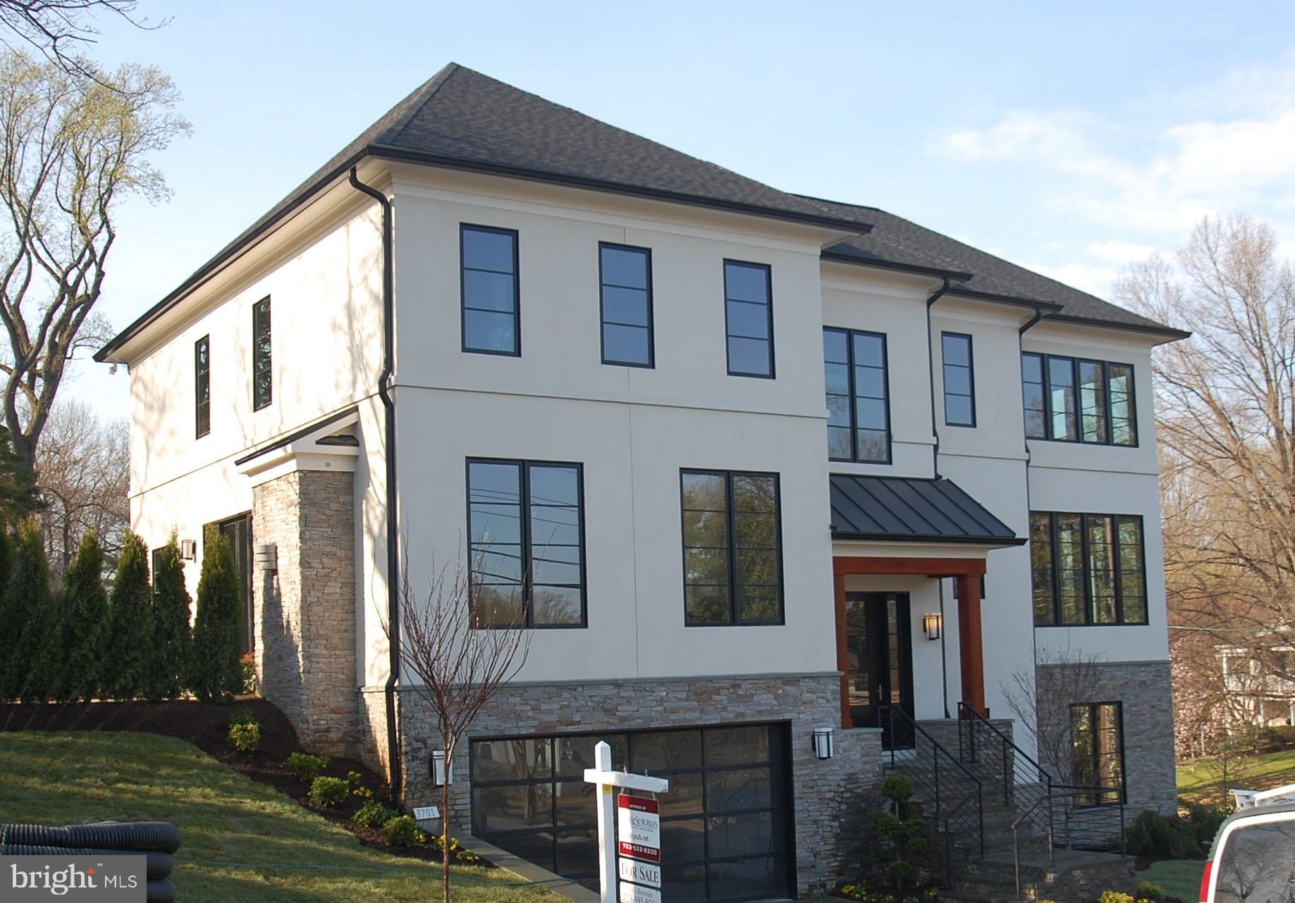 RIVERCREST - Residential