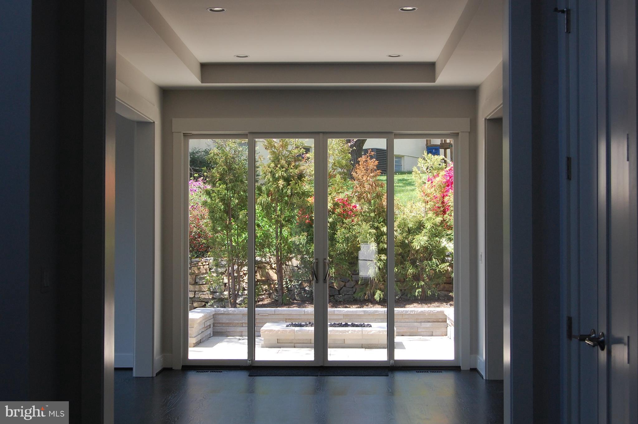 RIVERCREST - Residential