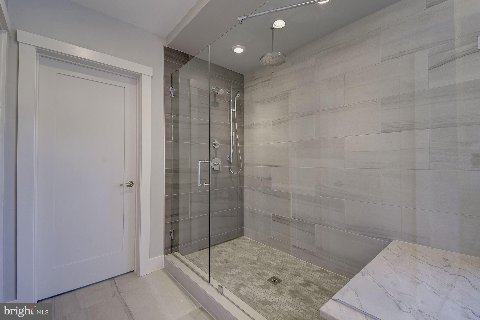 RIVERCREST - Residential