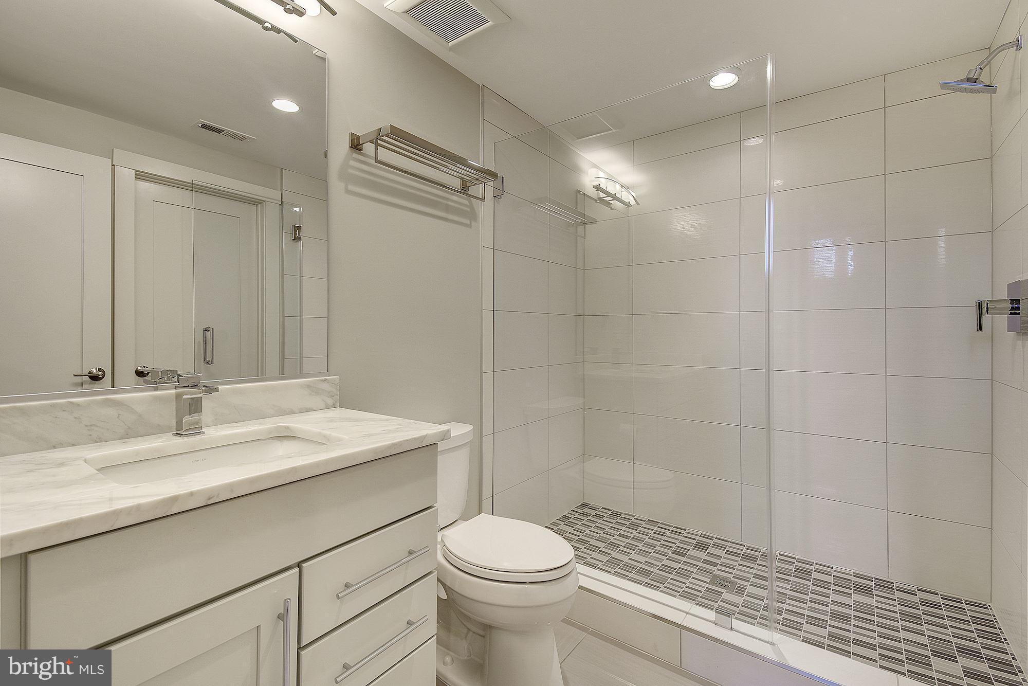 RIVERCREST - Residential