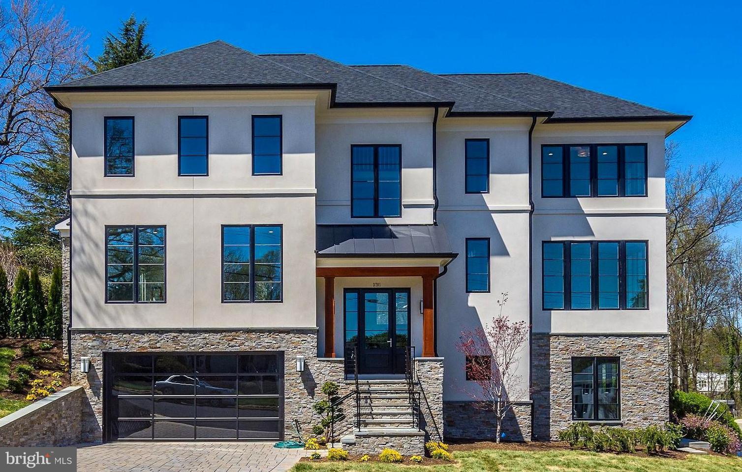 RIVERCREST - Residential