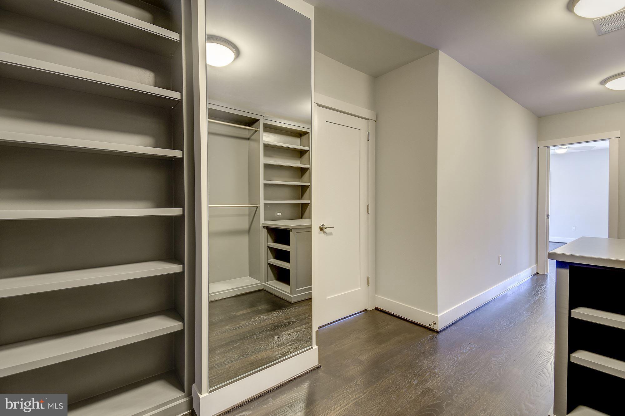 RIVERCREST - Residential