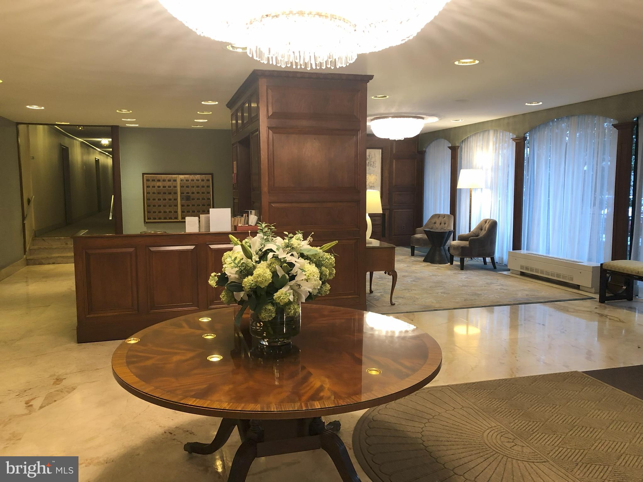 THE CHATHAM - Residential Lease