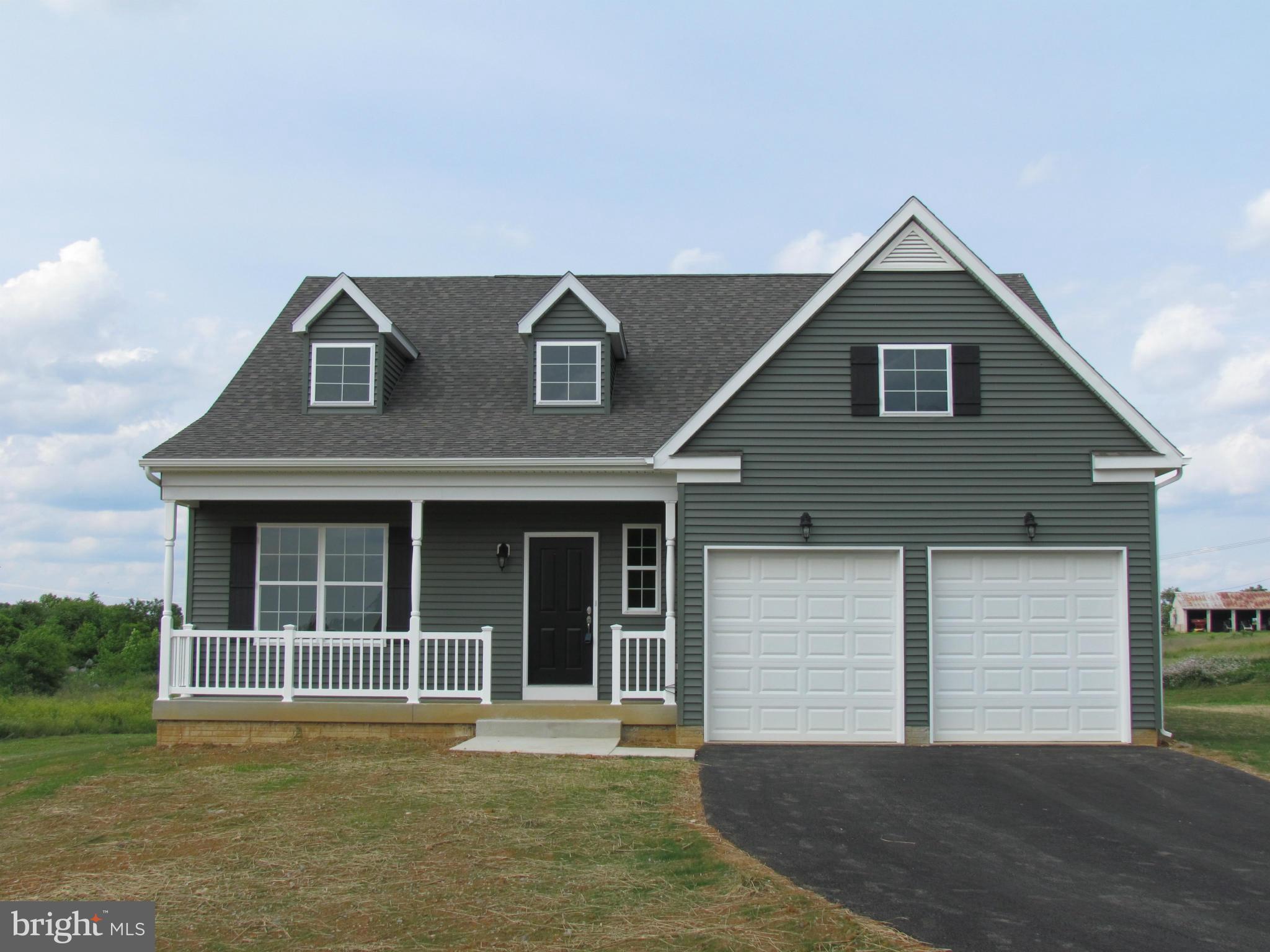 THE LAKES AT MARTINSBURG - Residential Lease