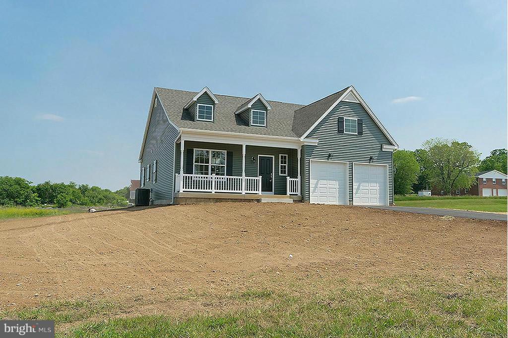 THE LAKES AT MARTINSBURG - Residential Lease