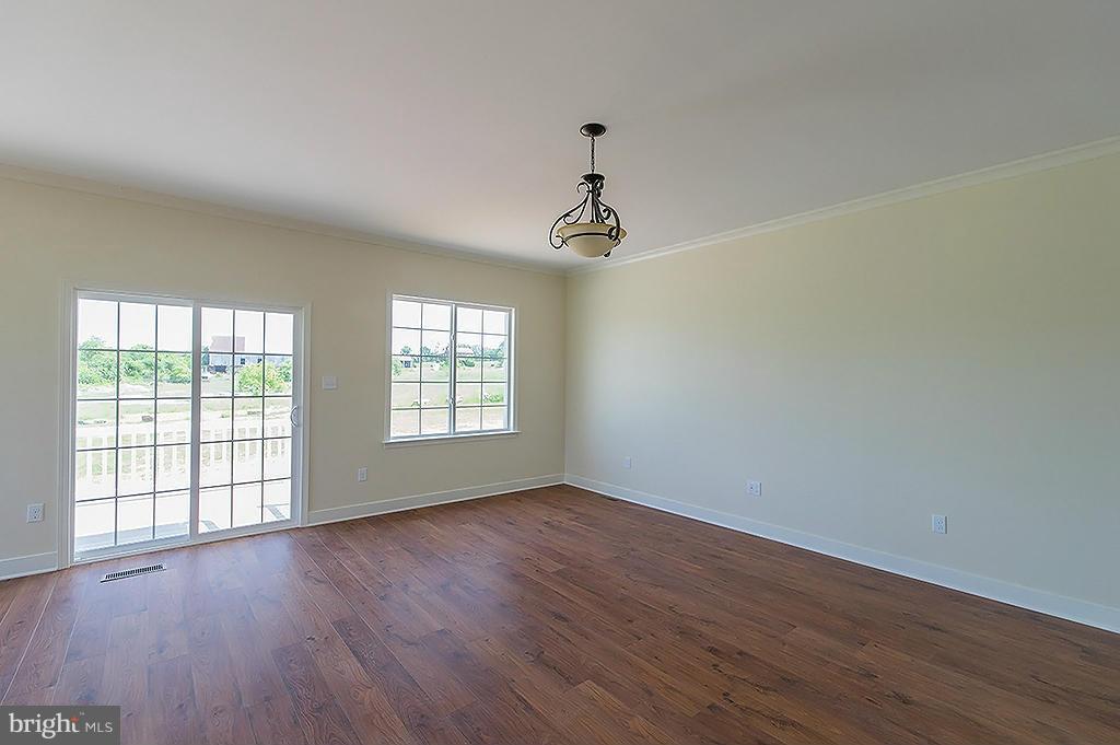 THE LAKES AT MARTINSBURG - Residential Lease