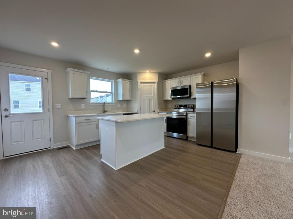 SOUTH BROOK - Residential