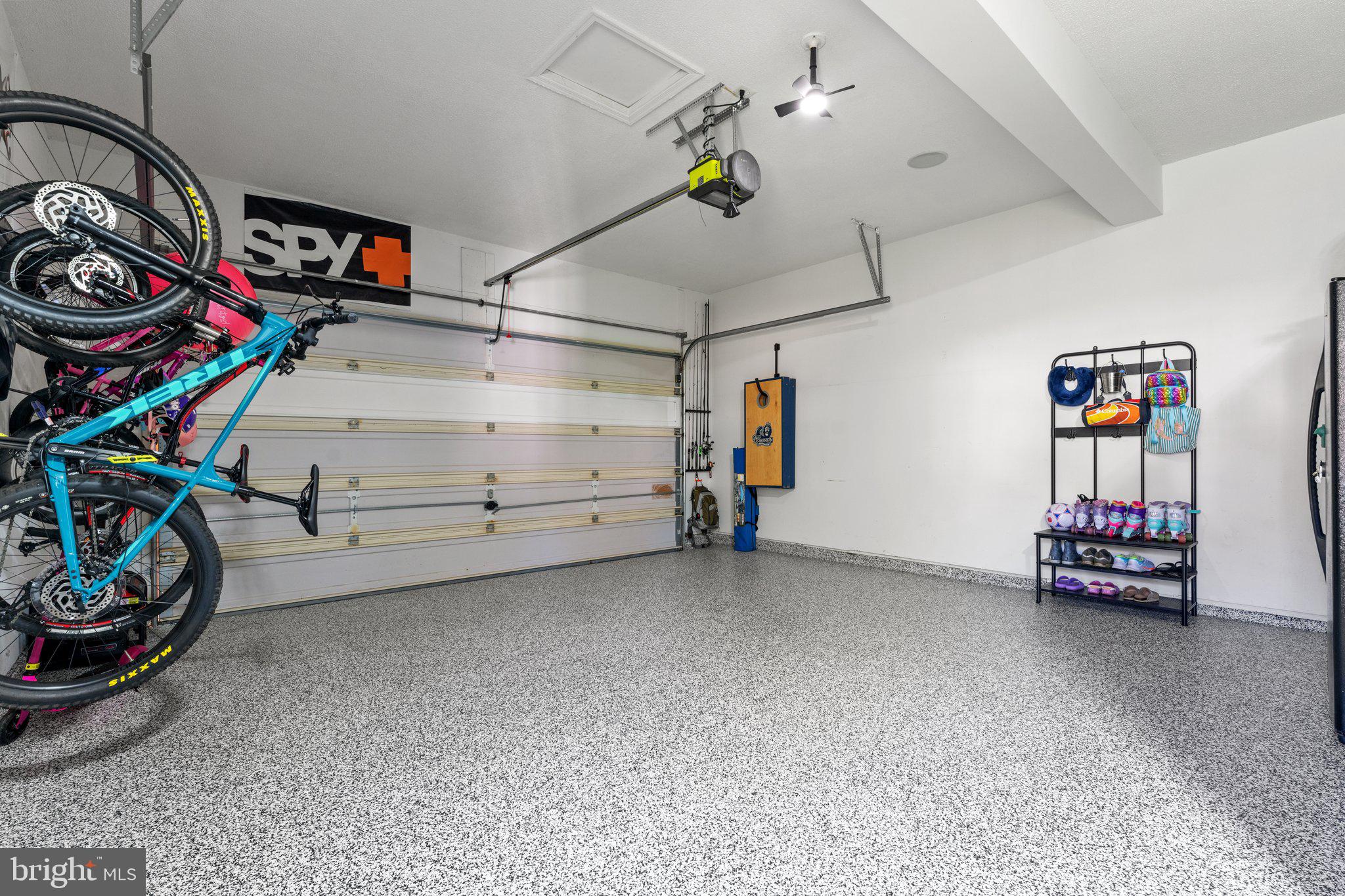 RIDGES OF WARRENTON - Residential