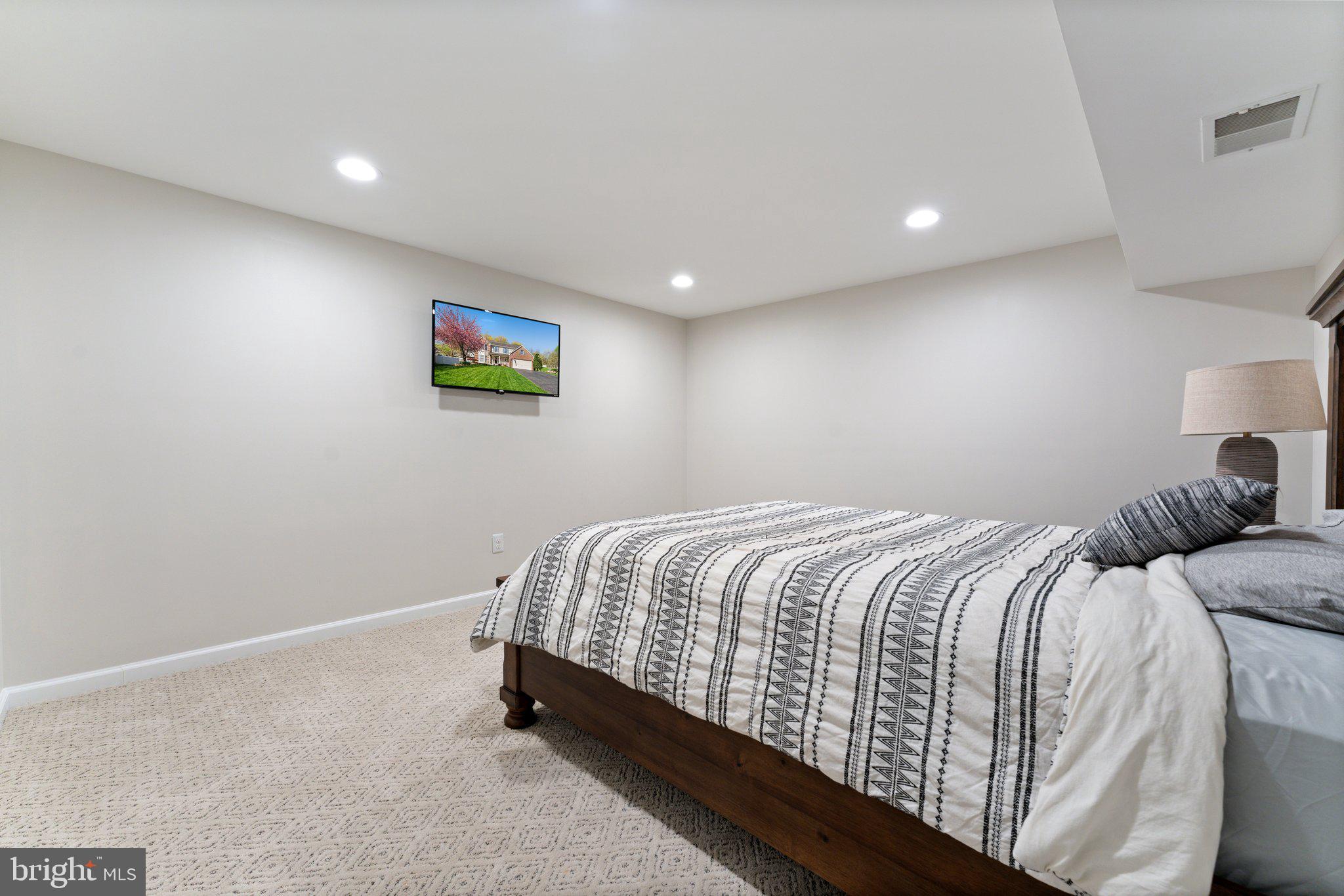 RIDGES OF WARRENTON - Residential