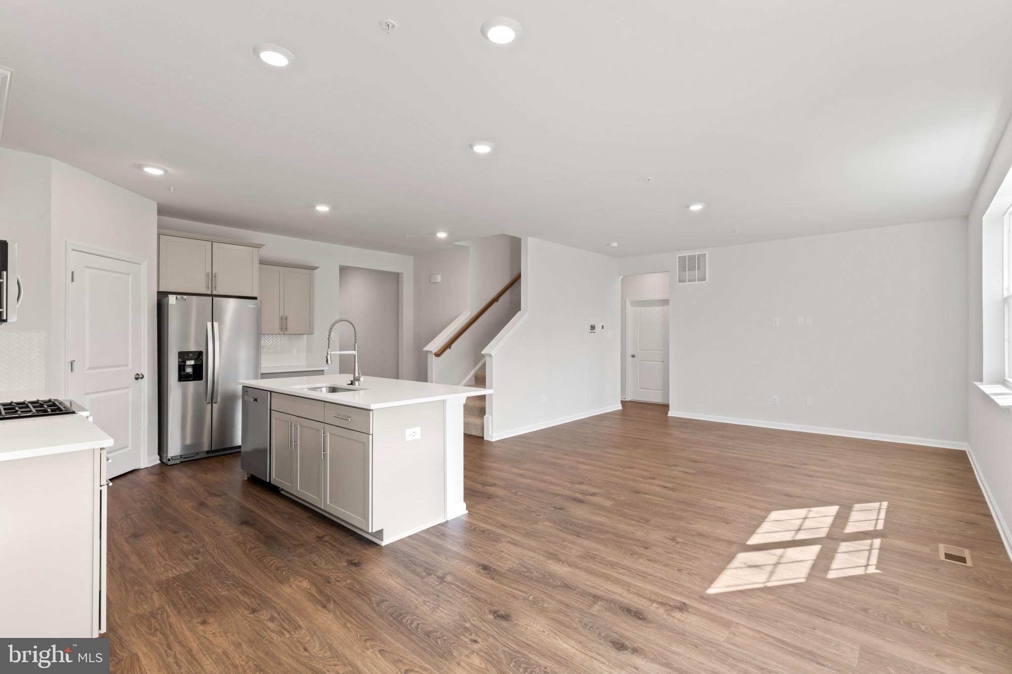 MEADOWS AT AUSTIN CREST - Residential