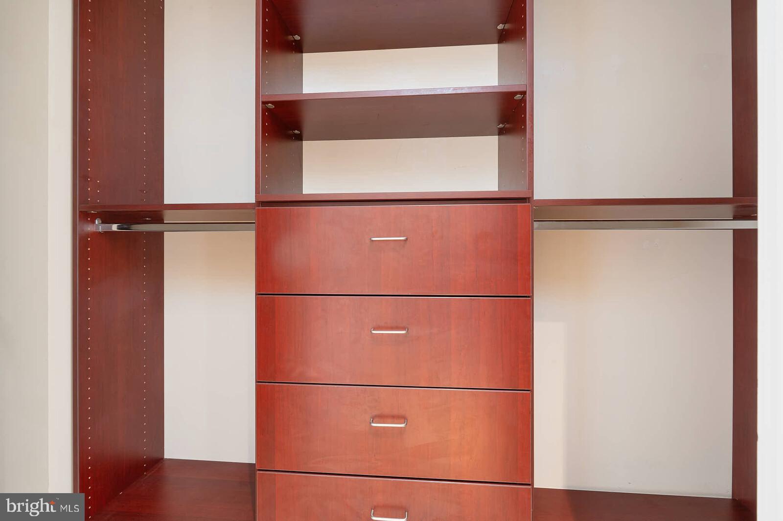 ONE PARK CREST CONDOMINIUM - Residential