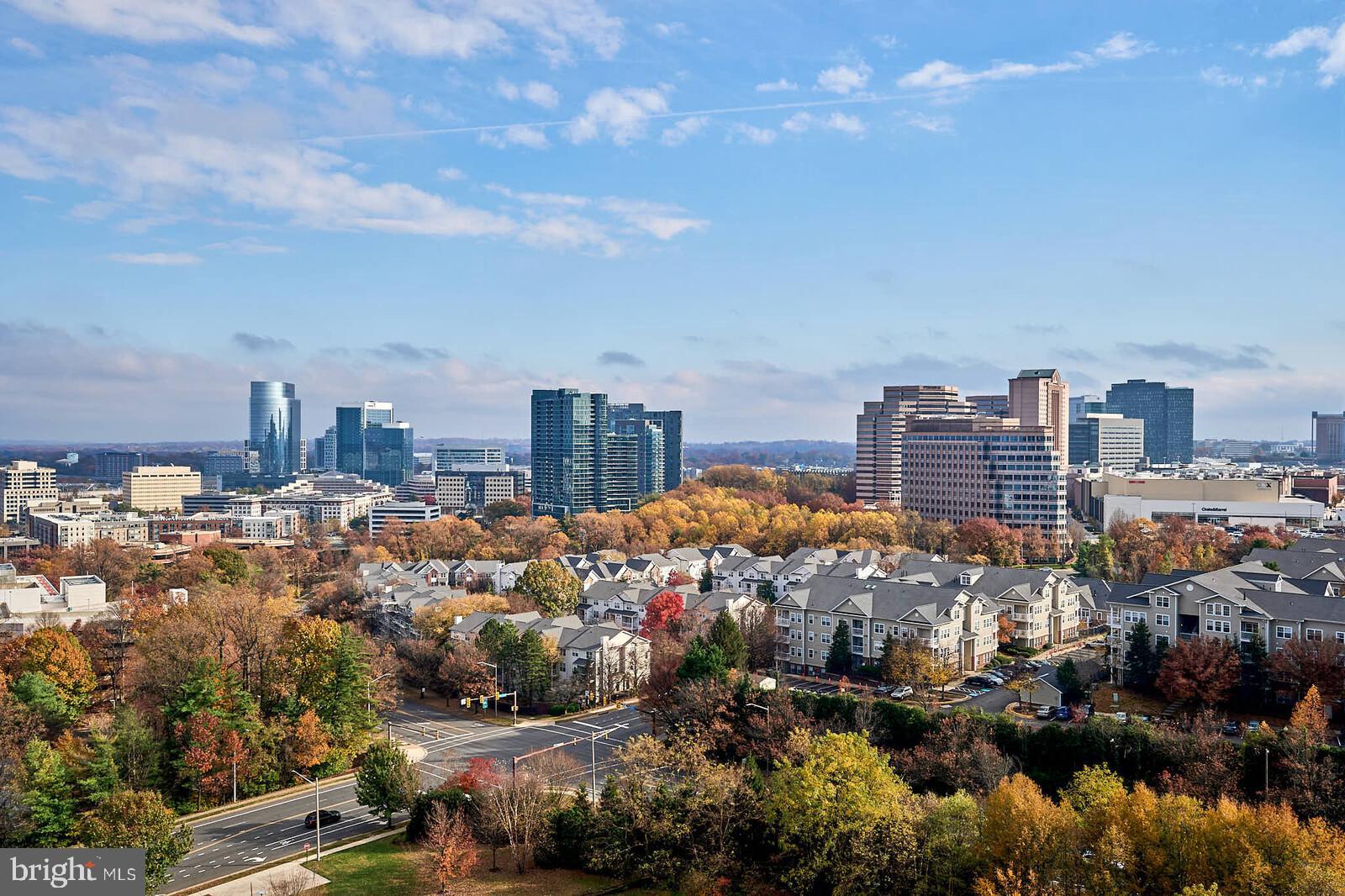 ONE PARK CREST CONDOMINIUM - Residential