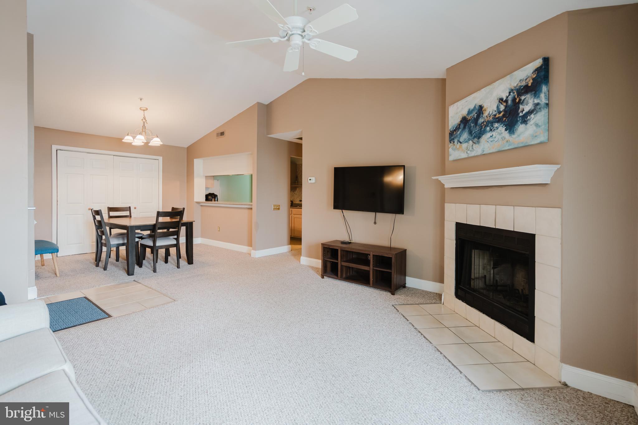 2809 WATERS EDGE DRIVE 260