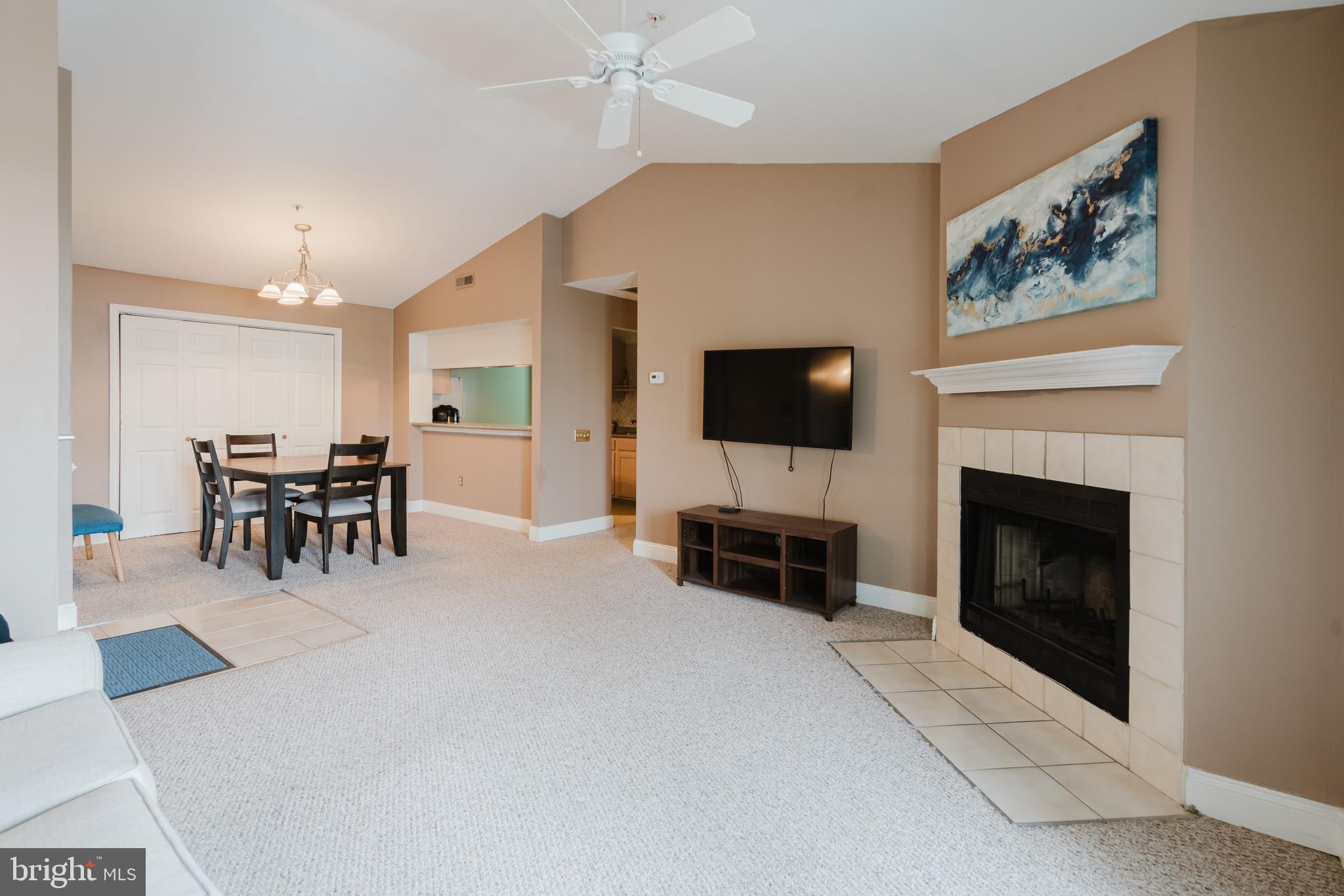 2809 WATERS EDGE DRIVE 260