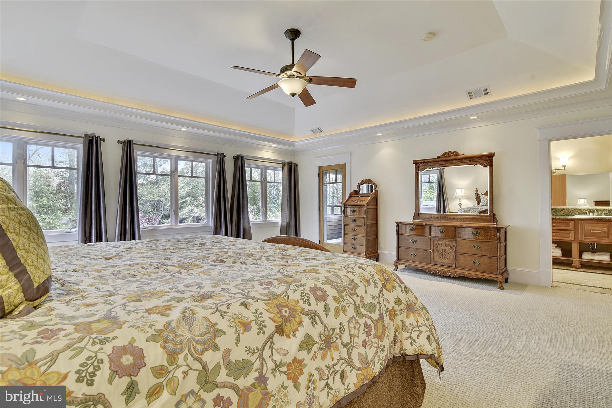 RAVENWOOD PARK - Residential