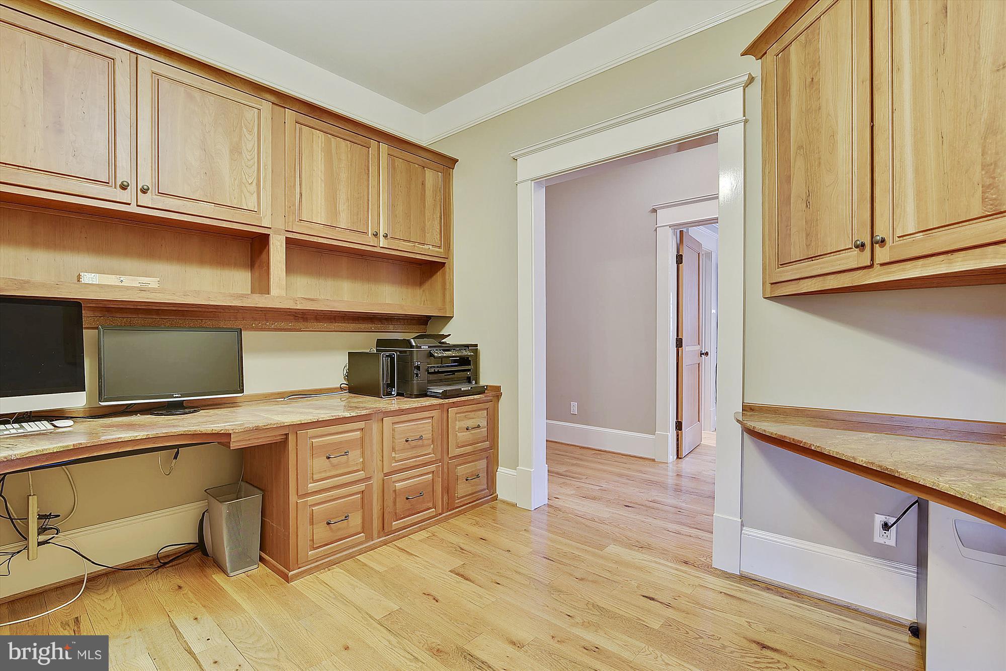 RAVENWOOD PARK - Residential