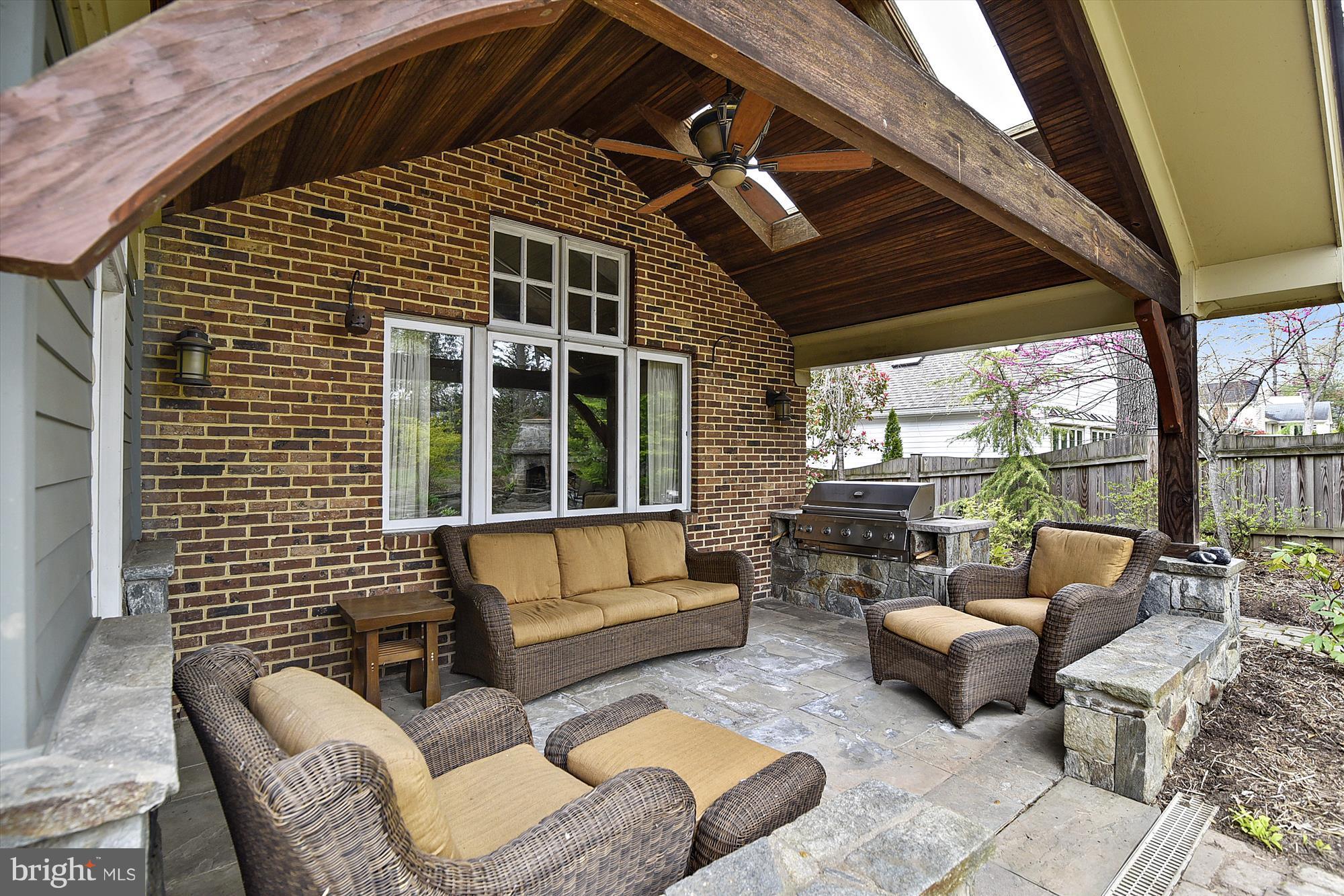 RAVENWOOD PARK - Residential