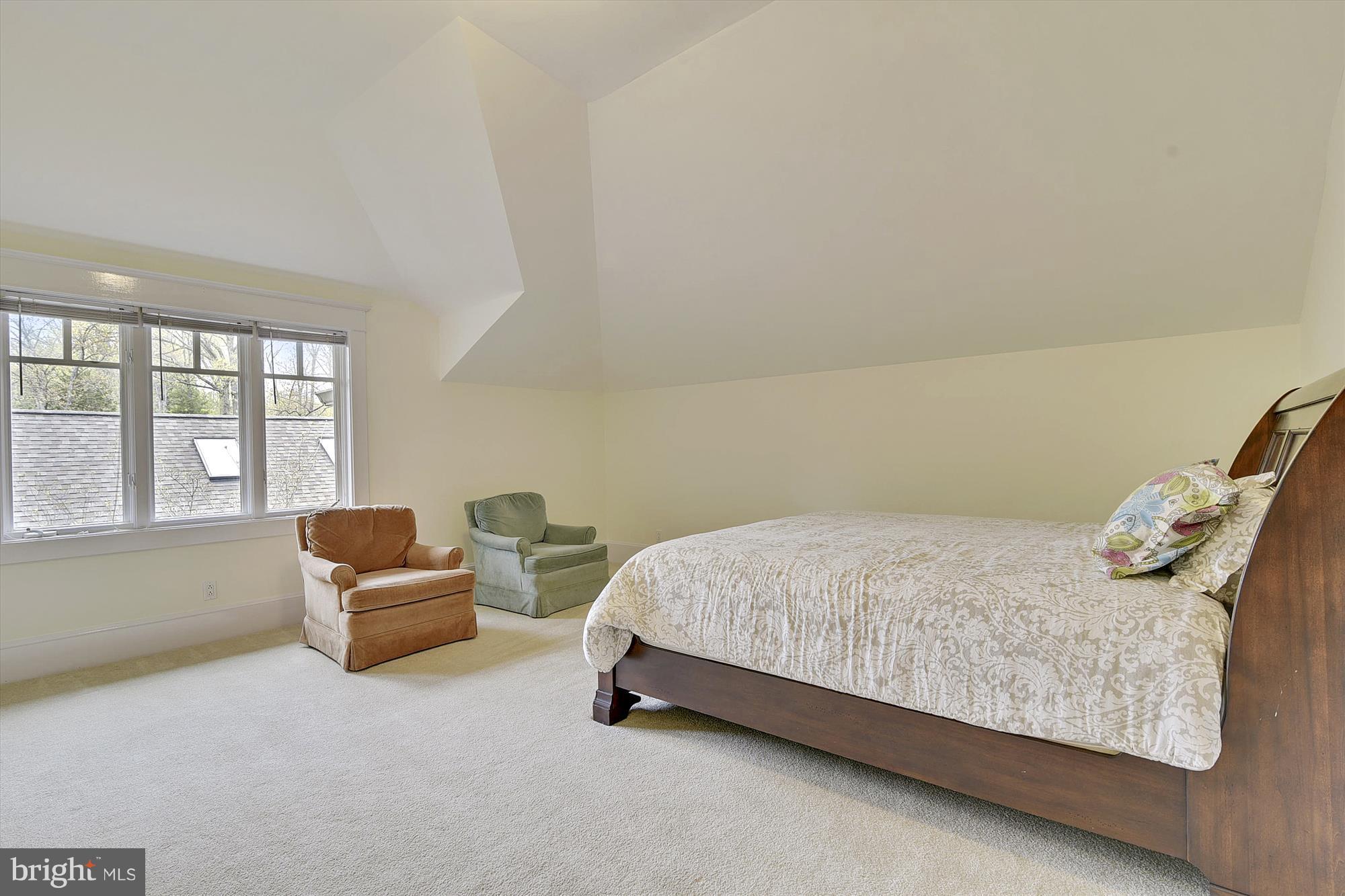 RAVENWOOD PARK - Residential