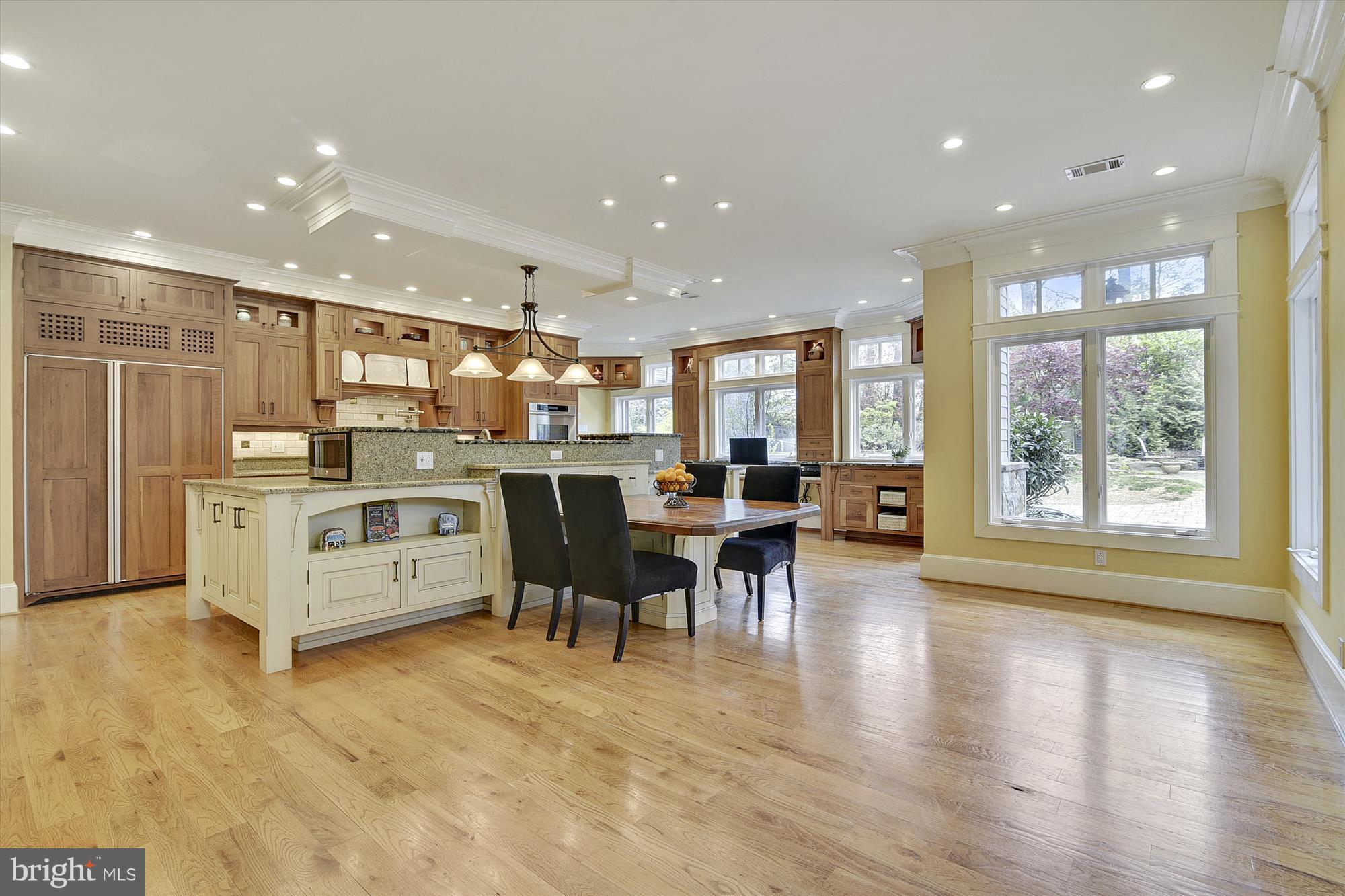 RAVENWOOD PARK - Residential