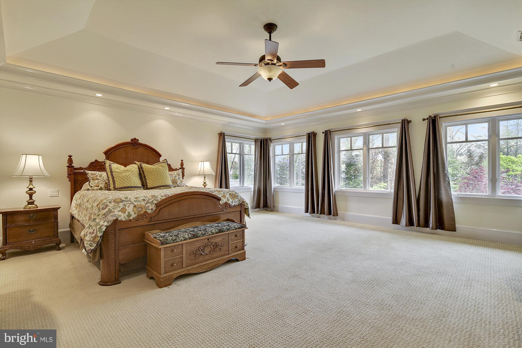 RAVENWOOD PARK - Residential