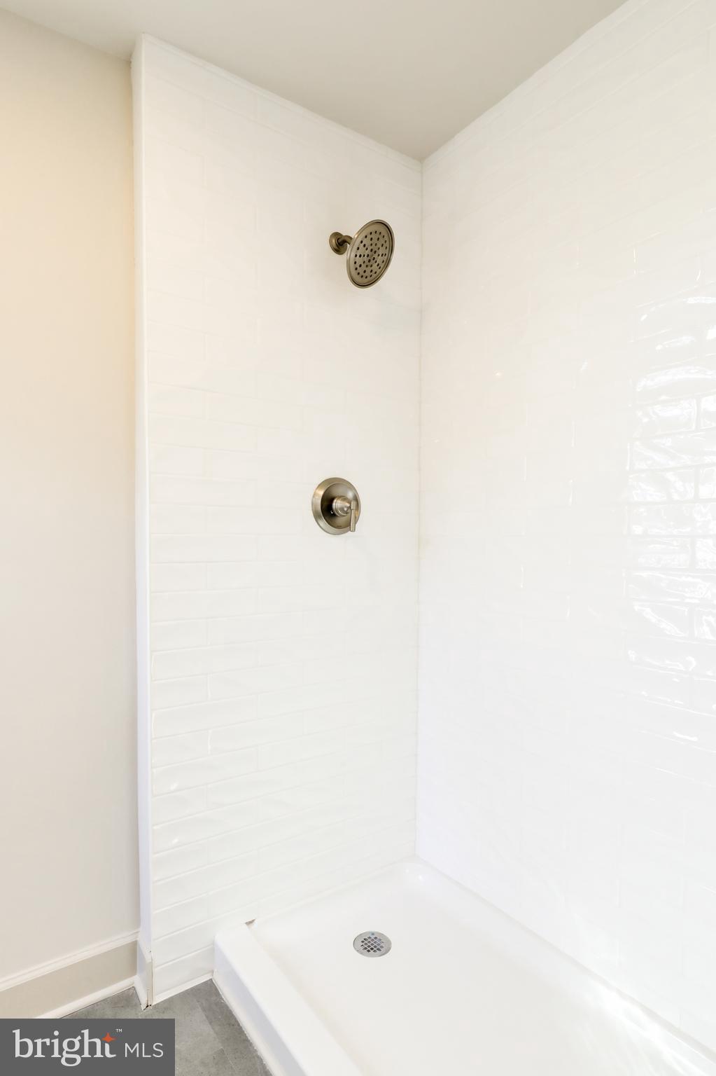 ABINGTON WOODS - Residential