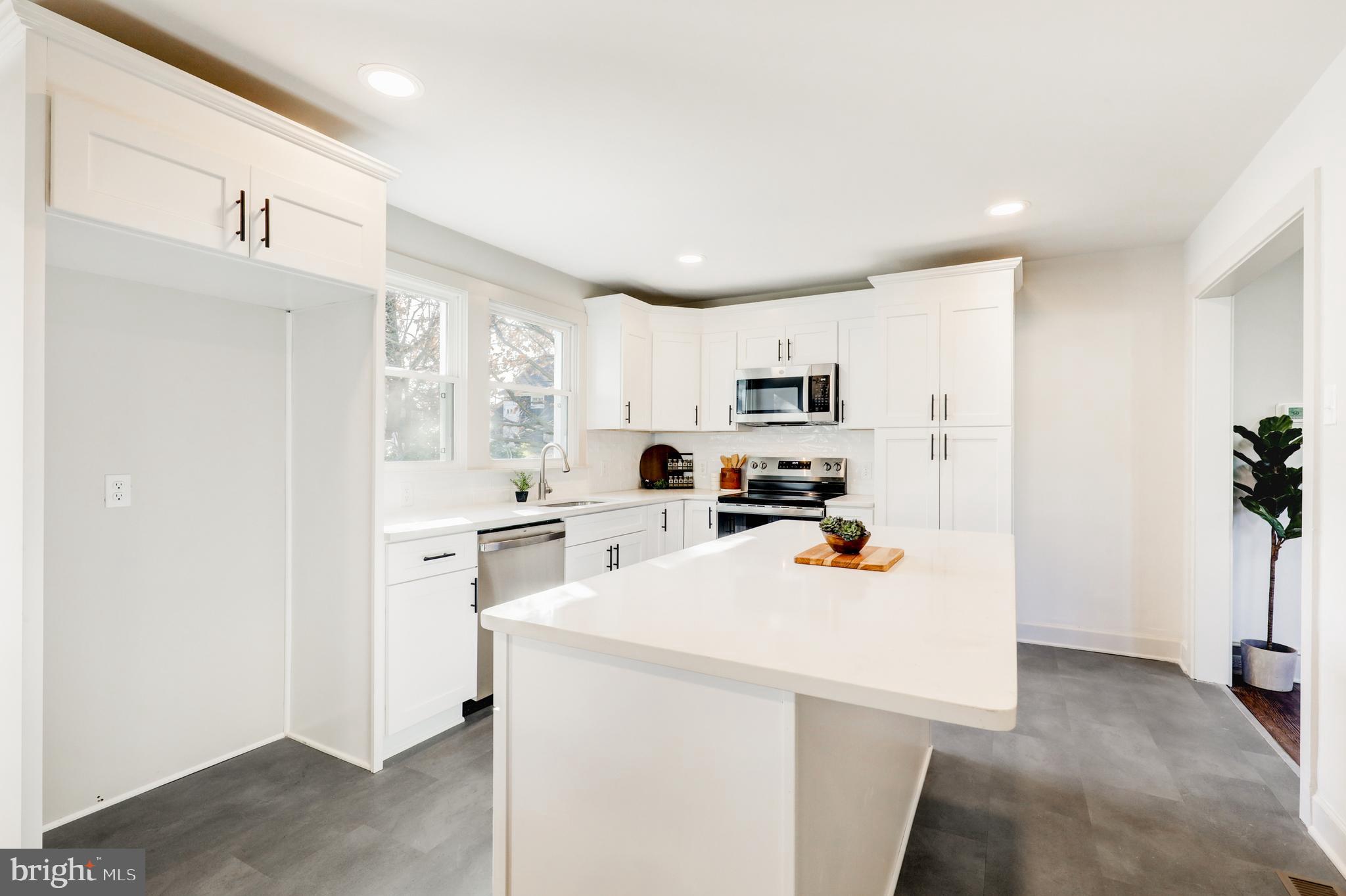 ABINGTON WOODS - Residential