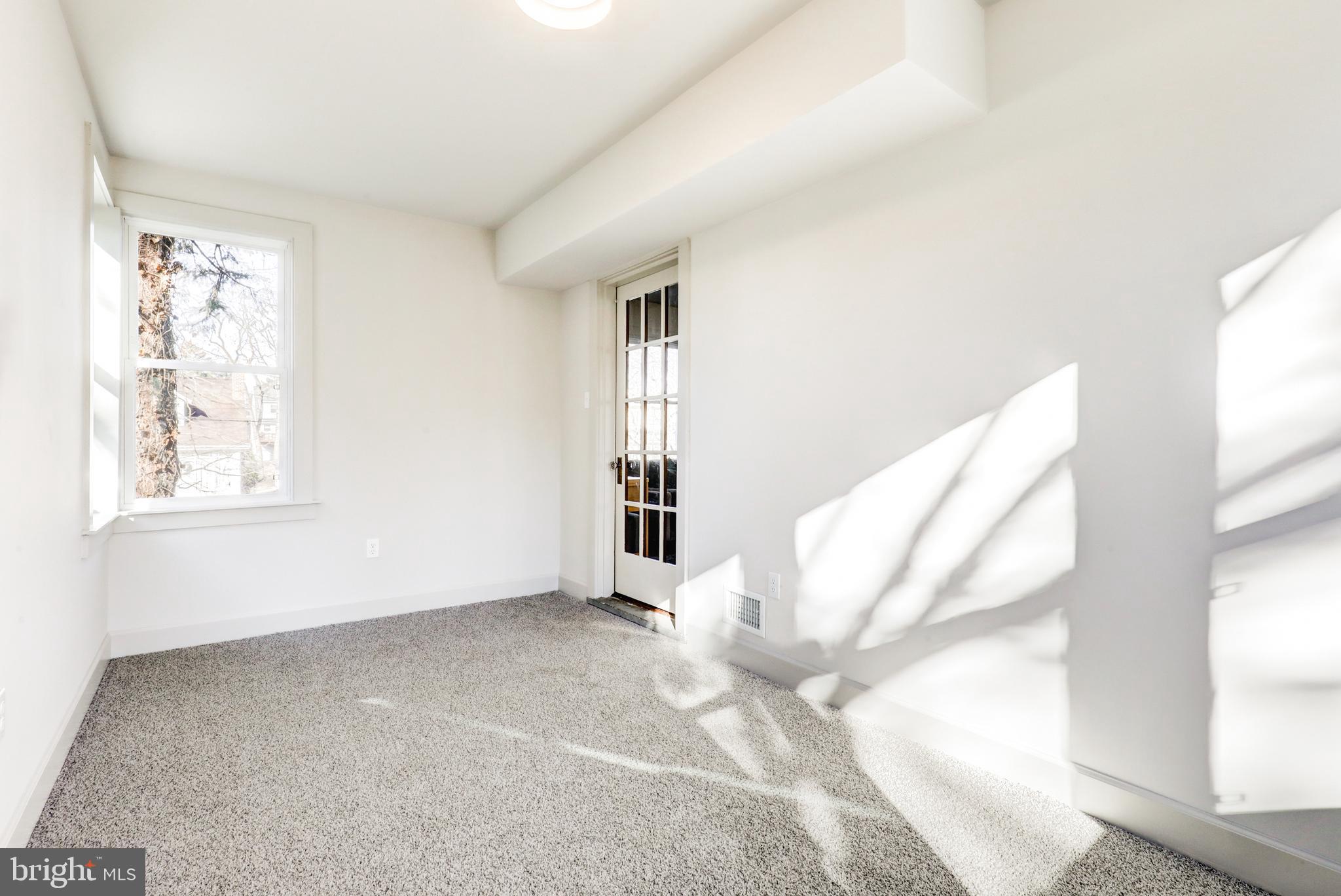 ABINGTON WOODS - Residential