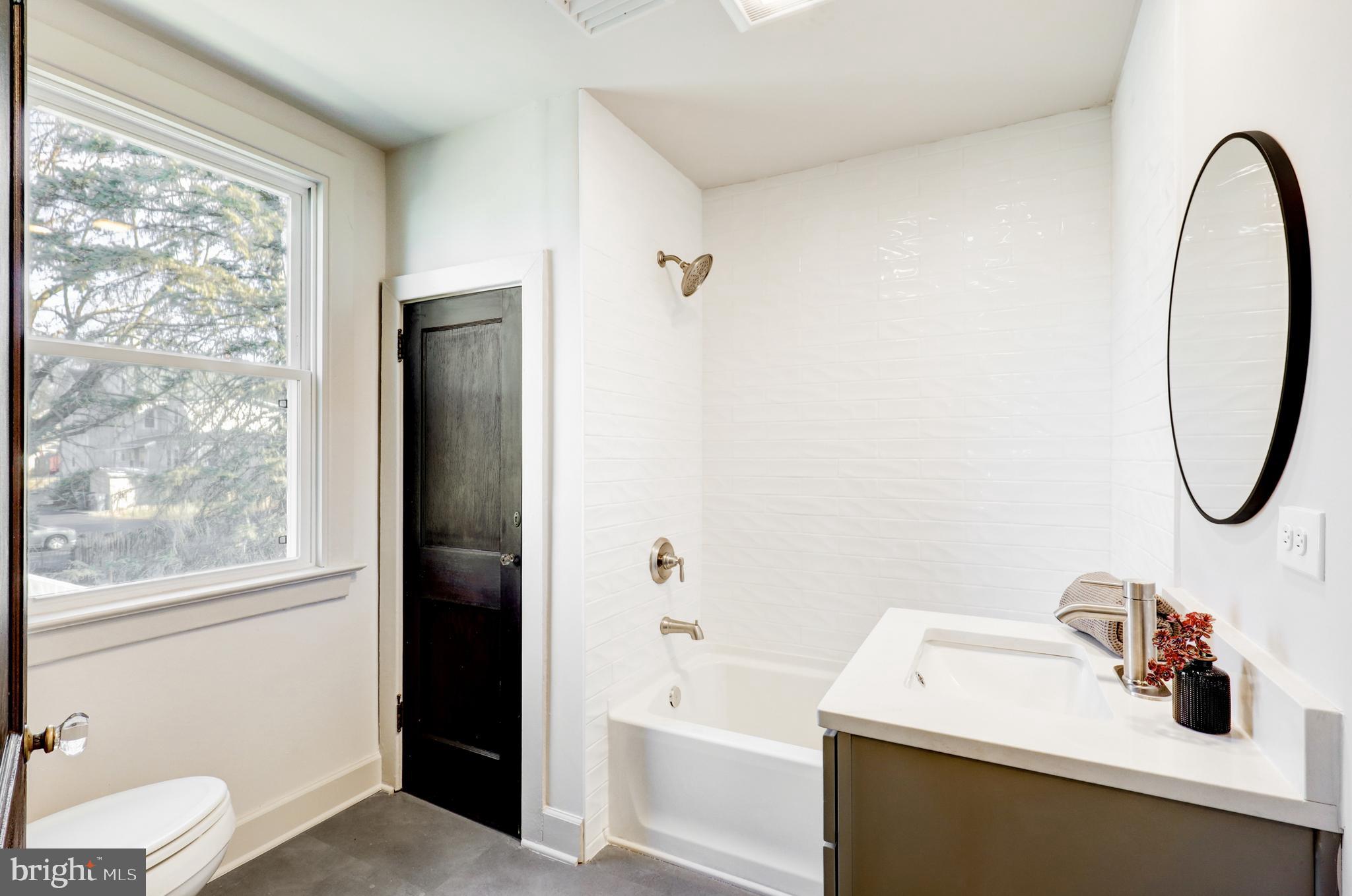 ABINGTON WOODS - Residential